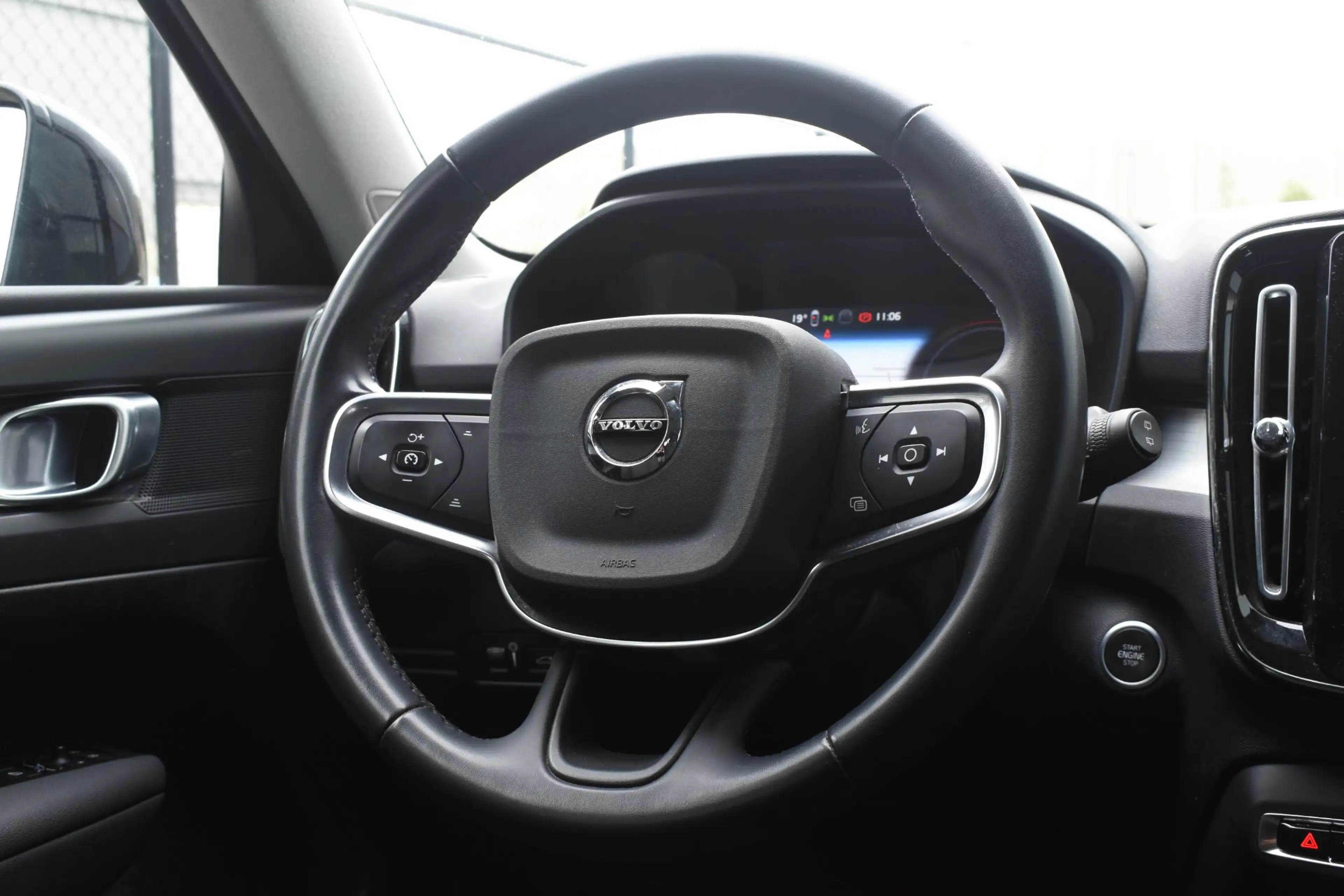 Volvo XC40 T5 Recharge Inscription Expression — photo 17