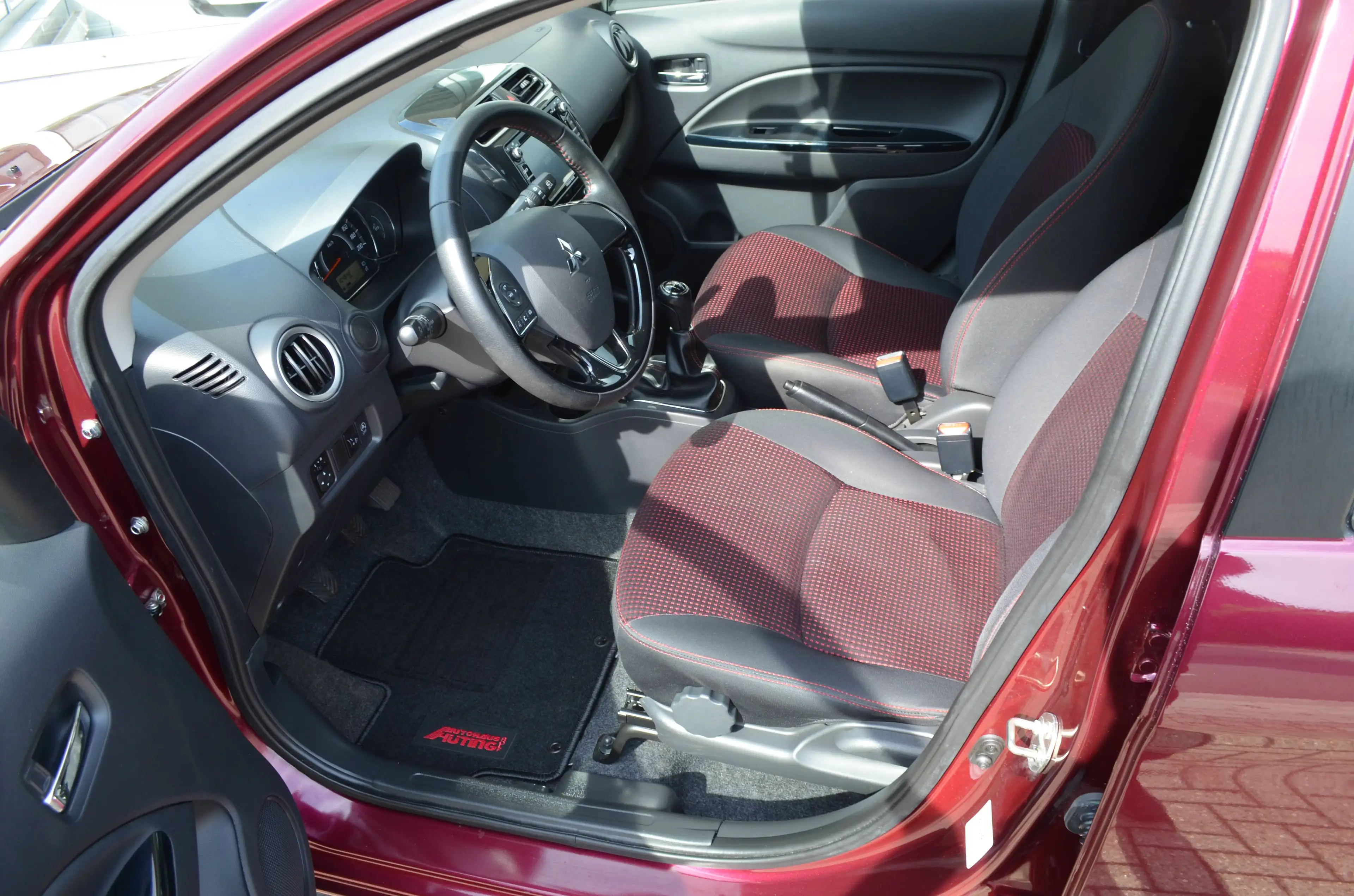 Mitsubishi Space Star Space Star 1.2 Clear Tec Active+ — photo 5