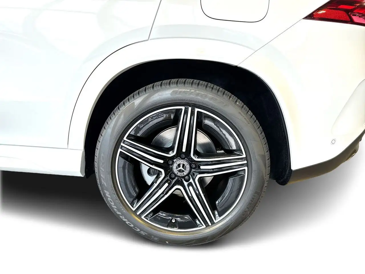 Mercedes-Benz GLE снимка Mercedes-Benz GLE