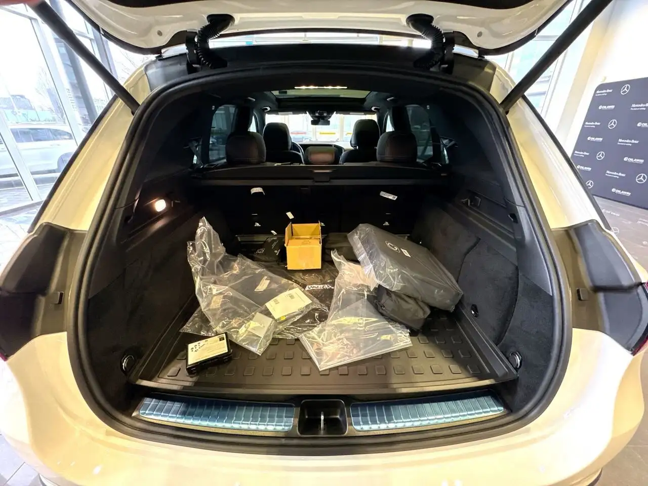 Mercedes-Benz GLE снимка Mercedes-Benz GLE