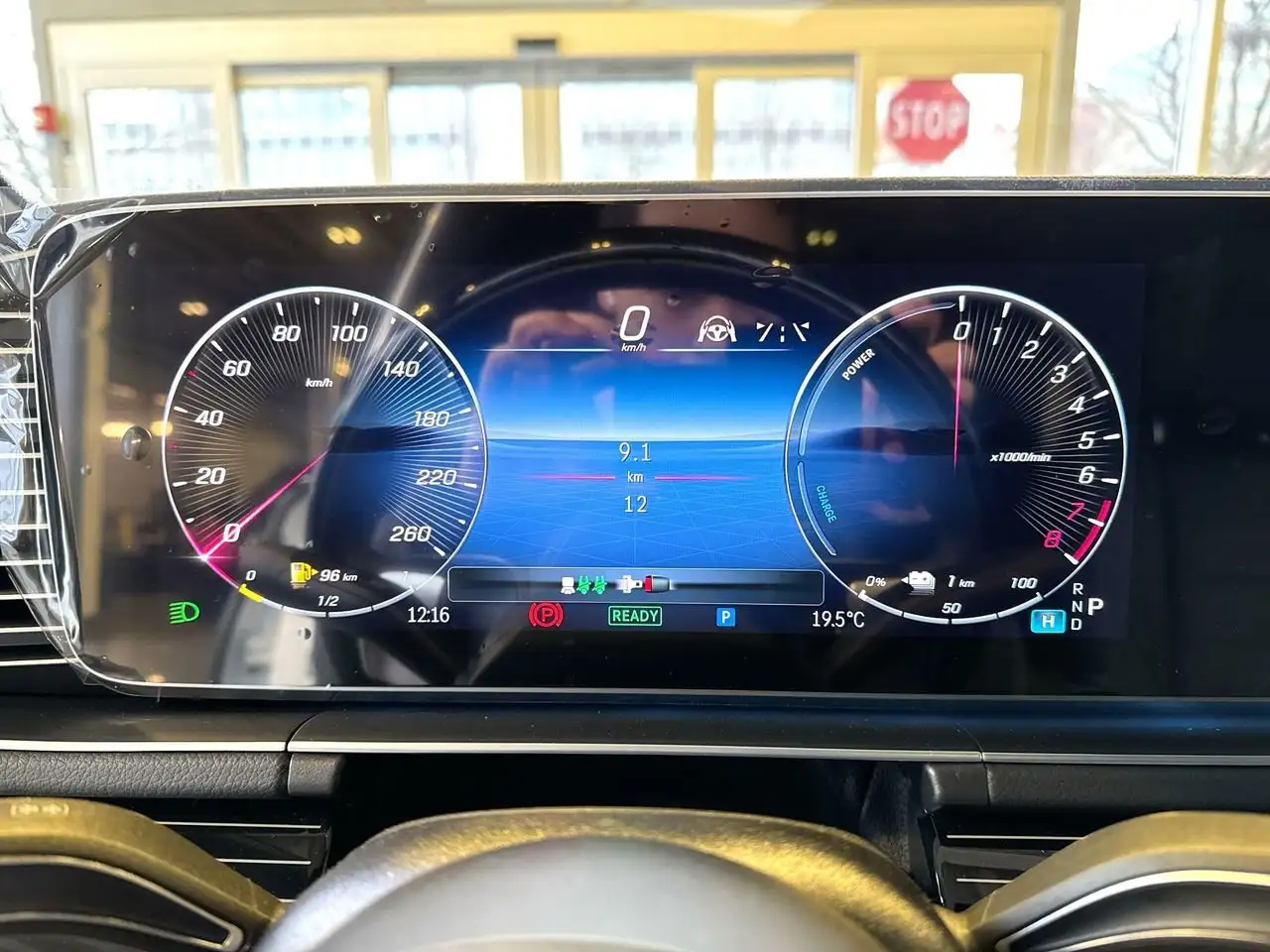 Mercedes-Benz GLE снимка Mercedes-Benz GLE