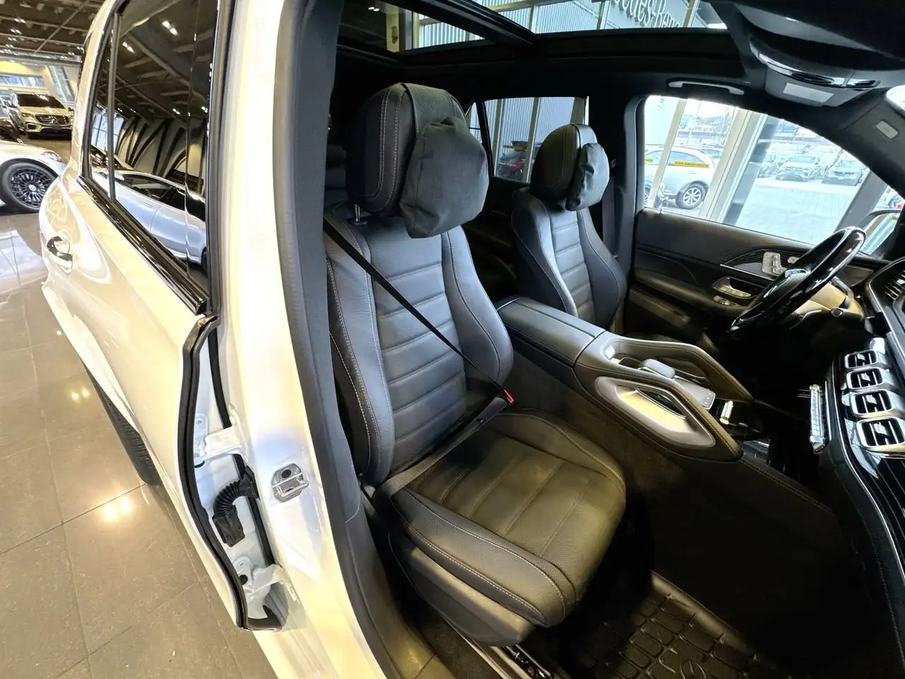 Mercedes-Benz GLE снимка Mercedes-Benz GLE