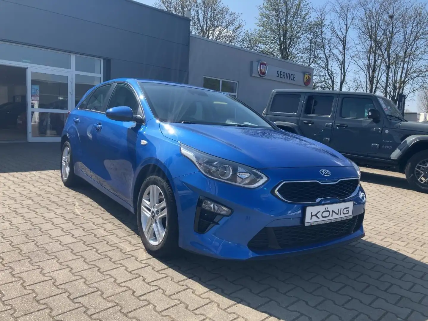 Kia Ceed / cee'd (CD) 1.4T Vision Automatik Blauw - 2