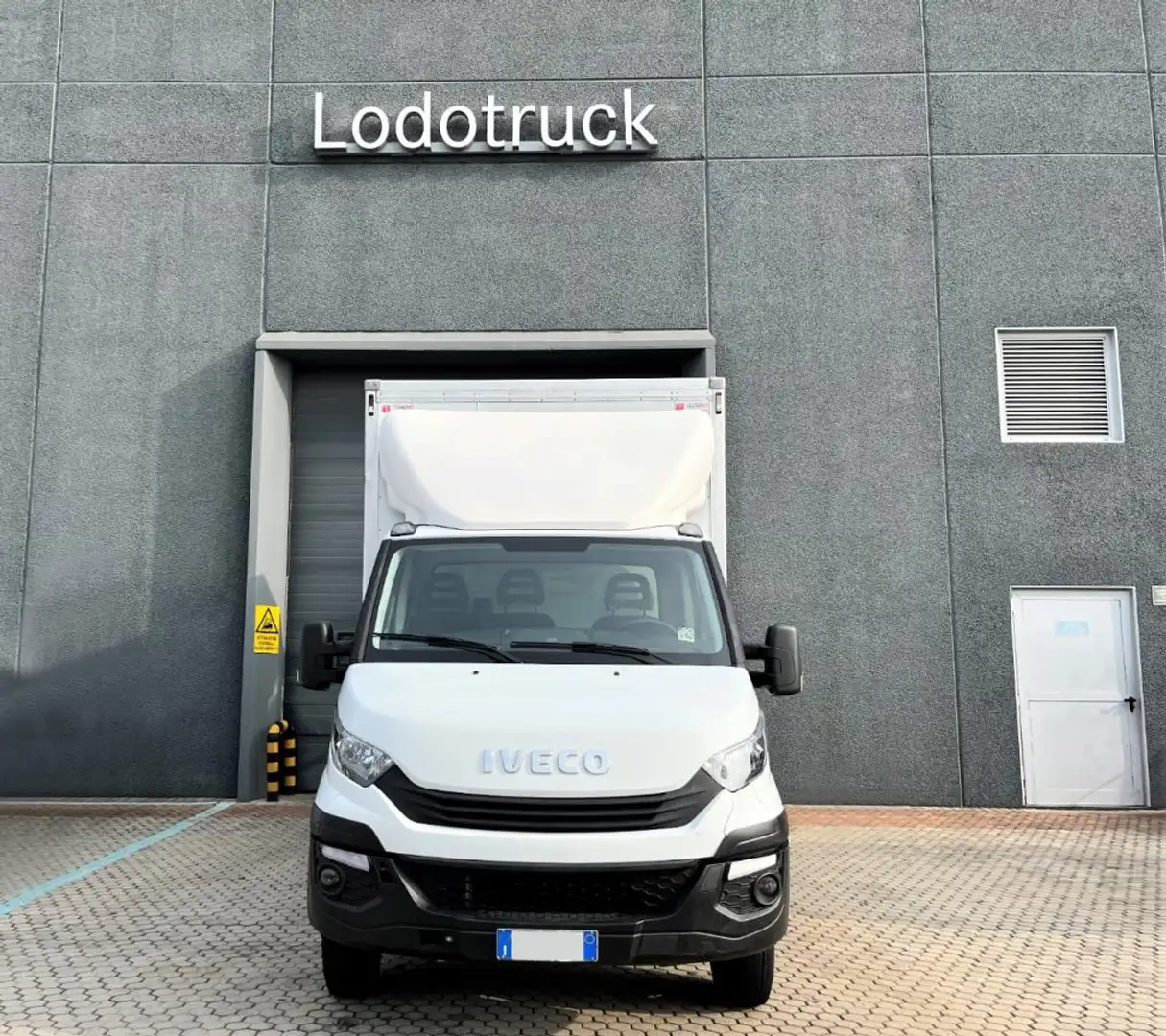 Iveco Daily 35C14 furgonato Bianco - 2