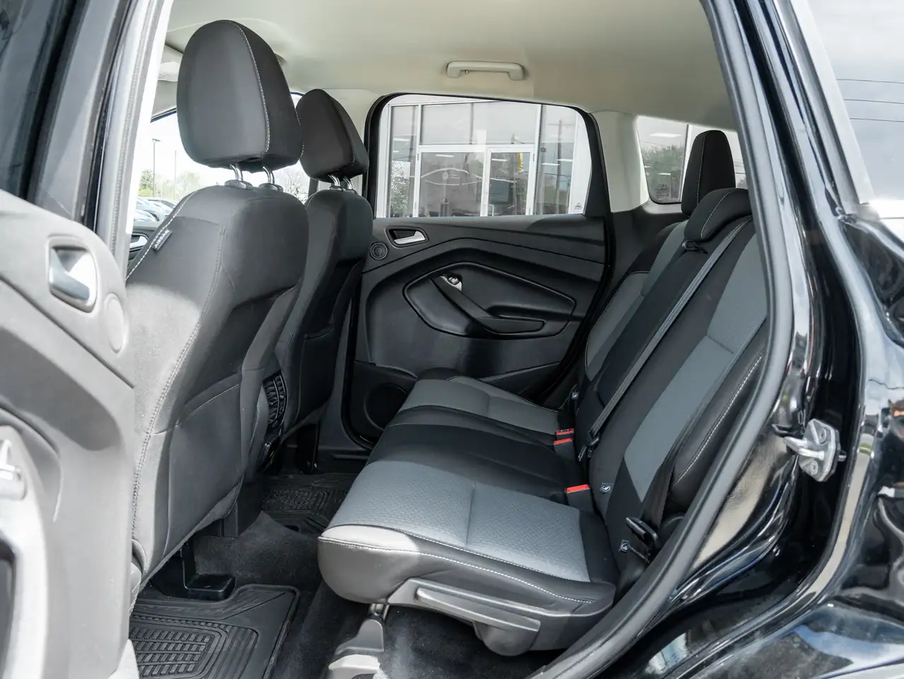 Ford Escape снимка Ford Escape