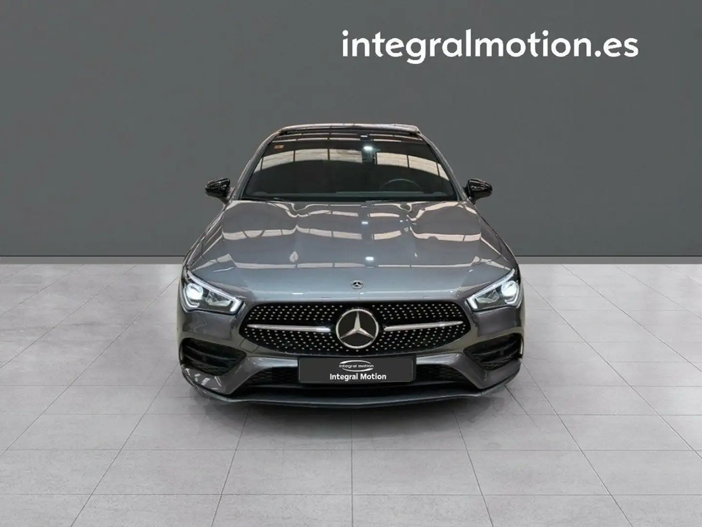 Mercedes-Benz CLA 250 e Gris - 2