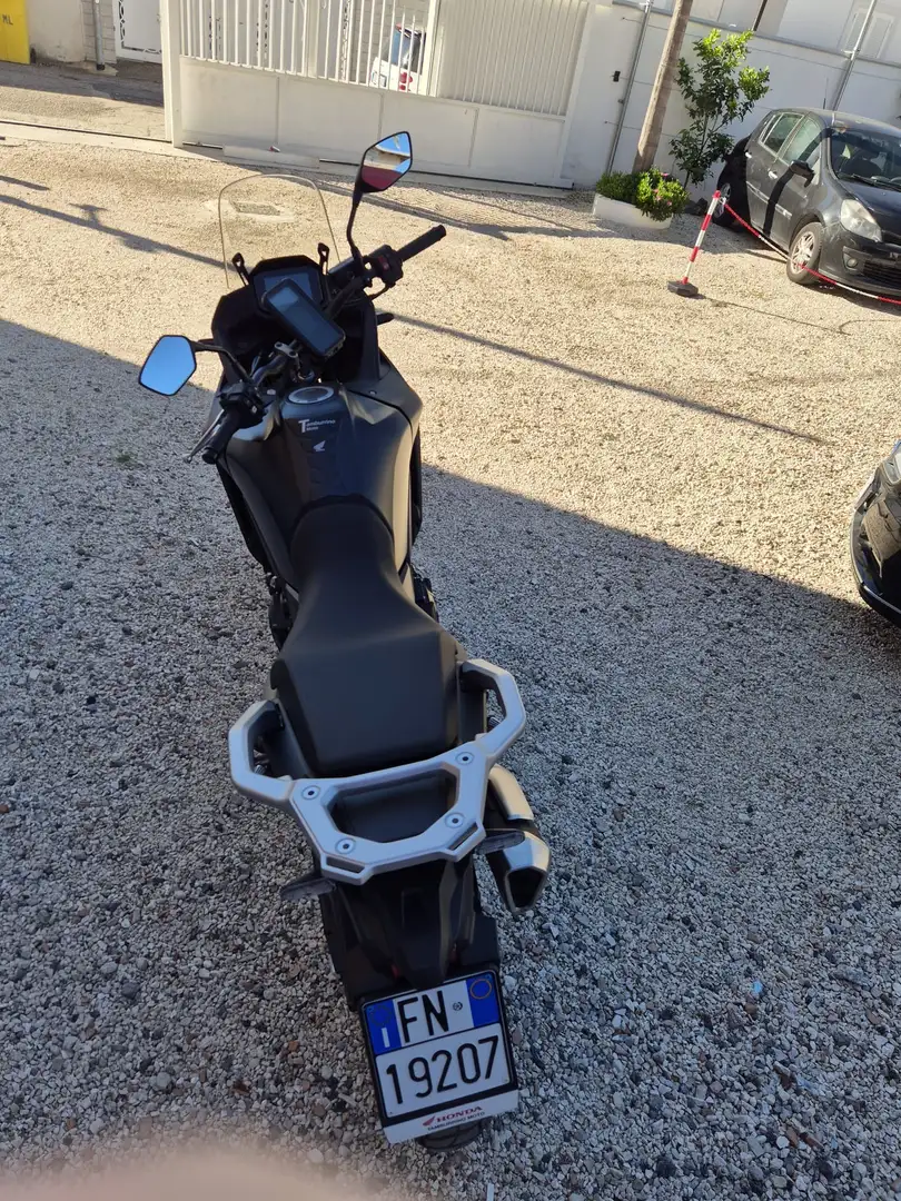 Honda Transalp XL750 - 2