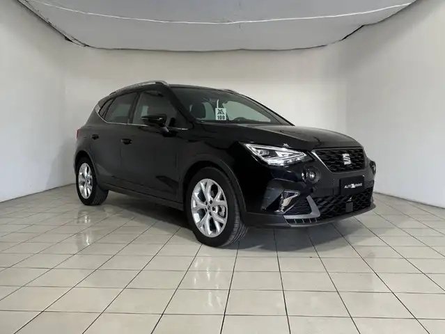 SEAT Arona view 3