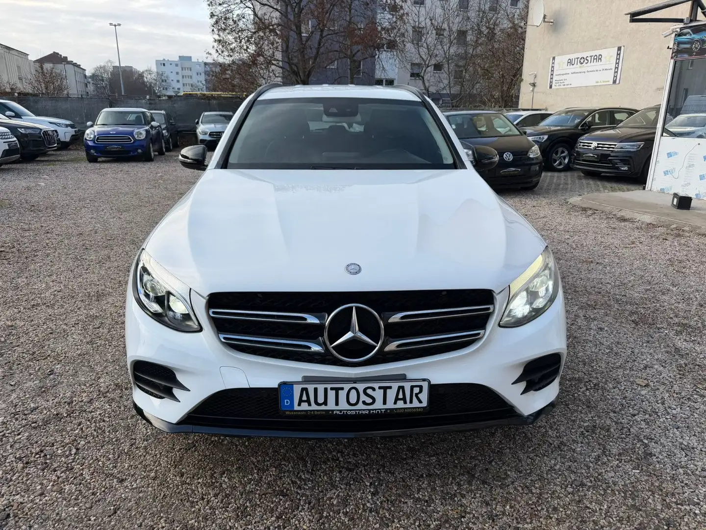 Mercedes-Benz GLC 250 d 4MATIC AMG Line Autom.*Top* Wit - 2