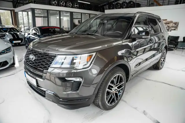 Ford Explorer 3,5 Sport 4x4 Pano NAVI LEDER VOLL