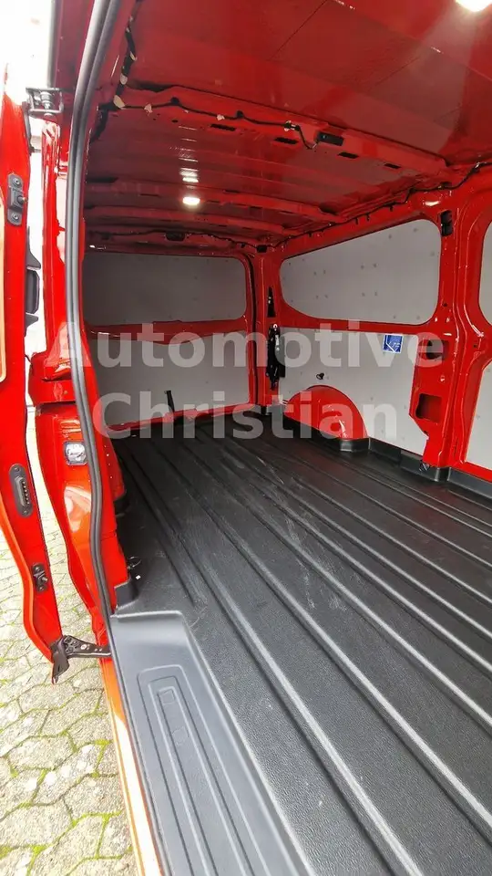 Ford Transit Custom Trend L2 Automatic Heckklappe 11