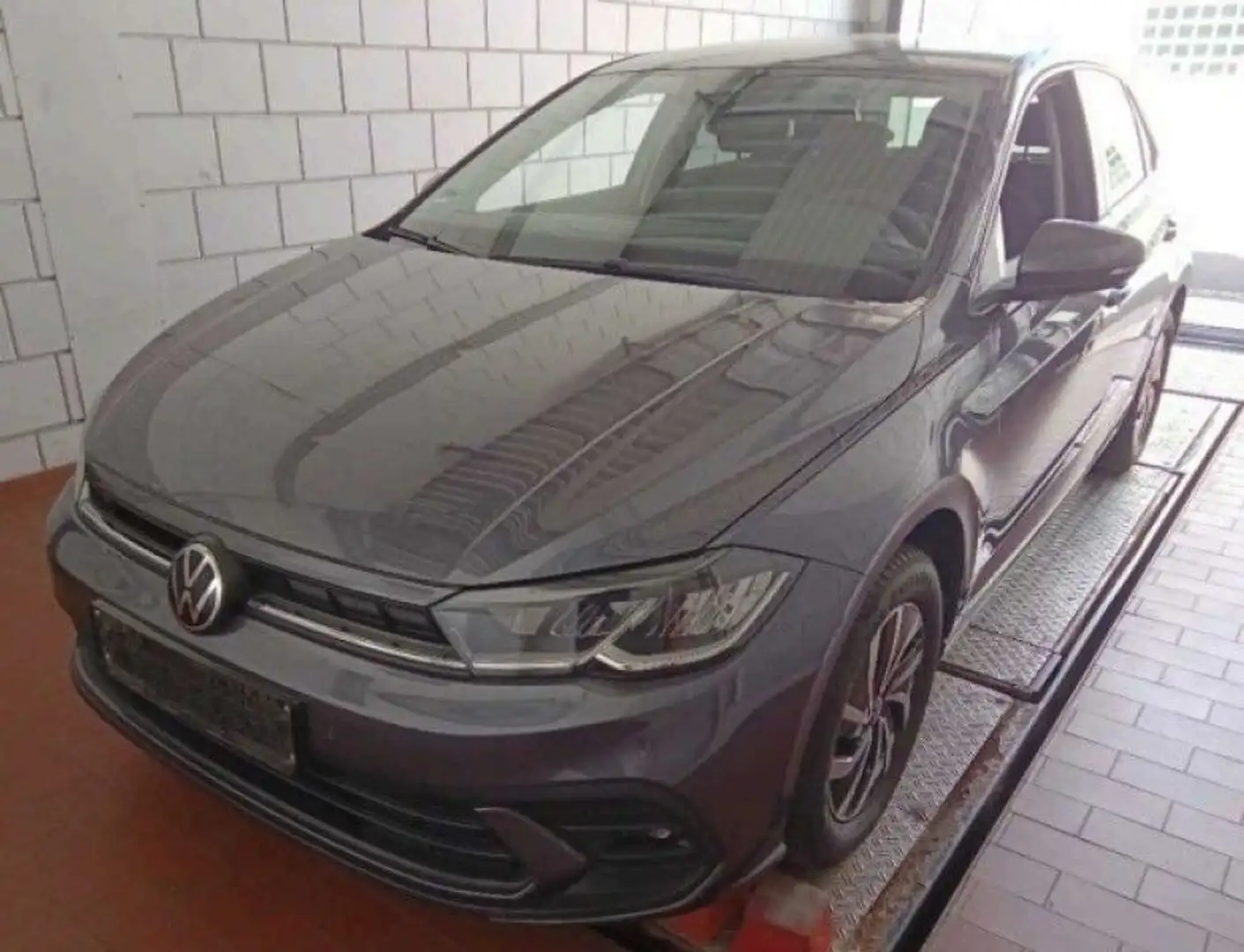 Volkswagen Polo 1,0 Fresh LED AppConnect Parkpaket Front-La Grigio - 2