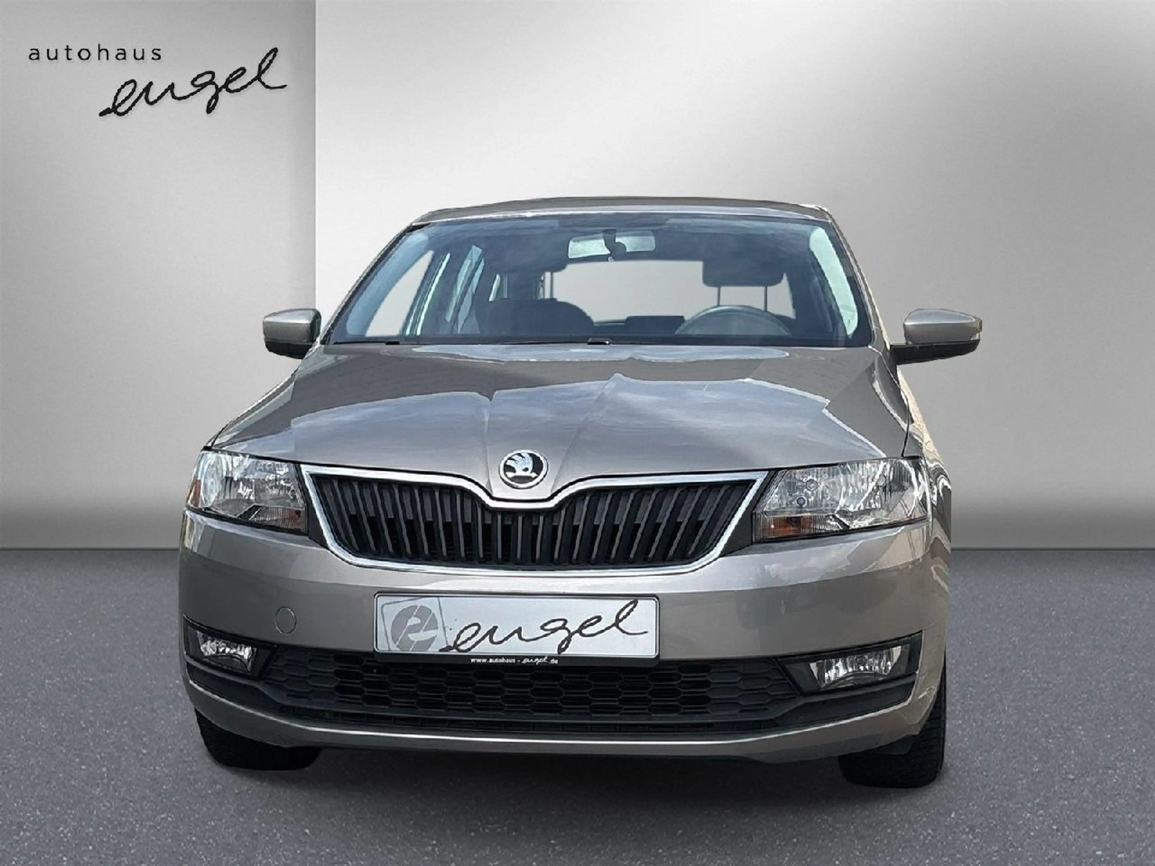 Skoda Rapid/Spaceback Cool Edition,KLIMAANLAGE,DAB,USB,ALU,GARANTIE — photo 2