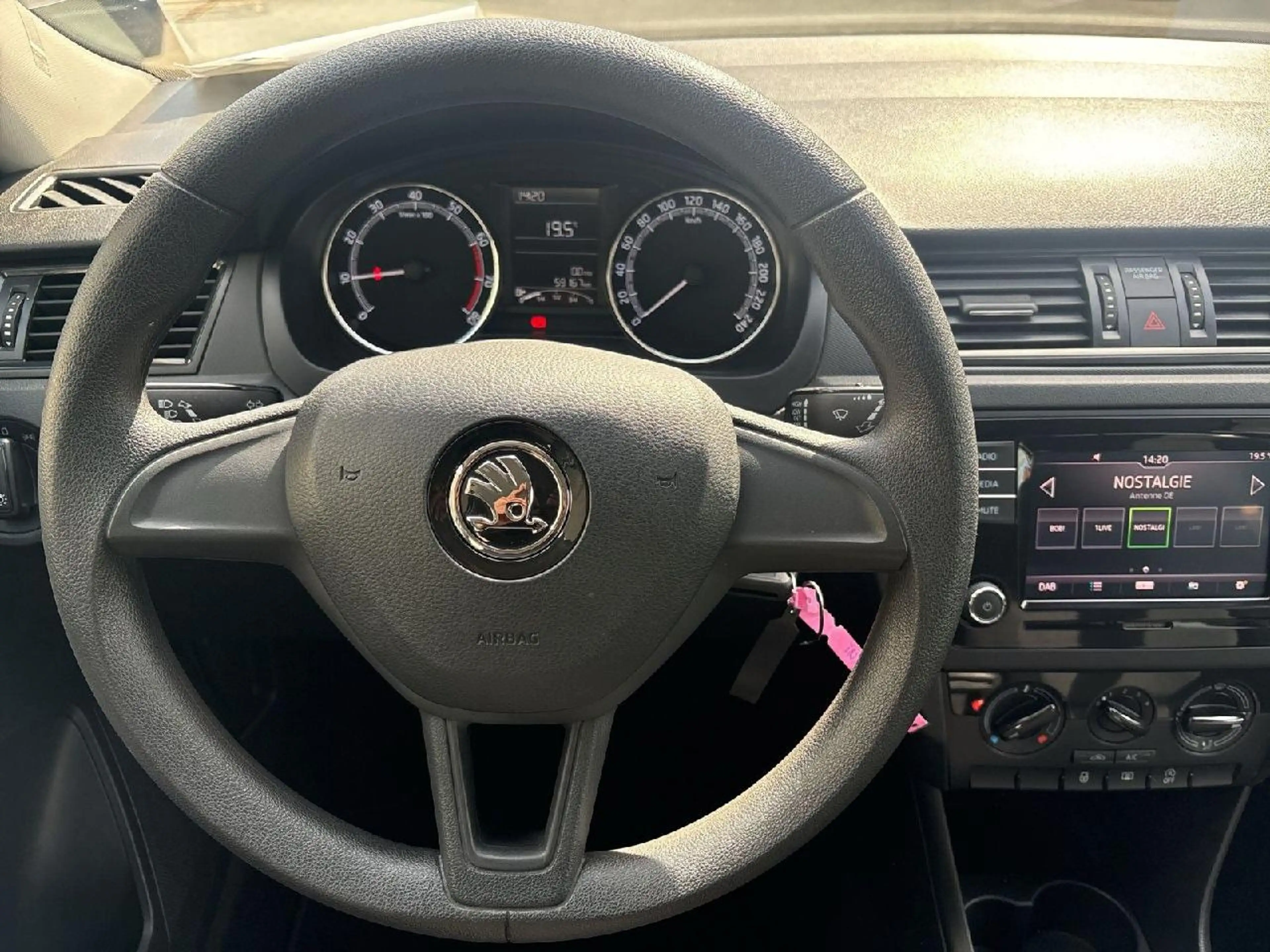 Skoda Rapid/Spaceback Cool Edition,KLIMAANLAGE,DAB,USB,ALU,GARANTIE — photo 8