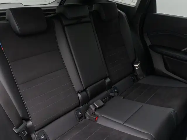 BMW Ix1 view 28