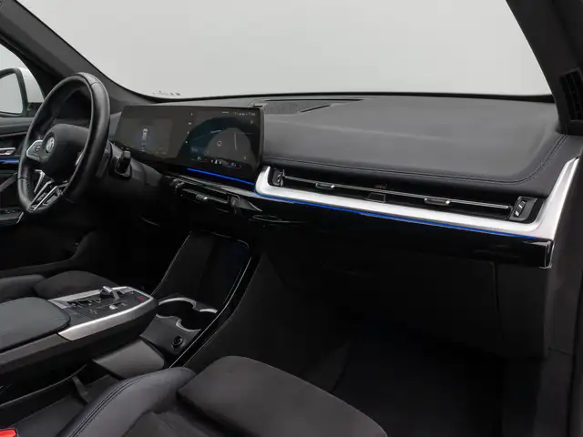 BMW Ix1 view 23