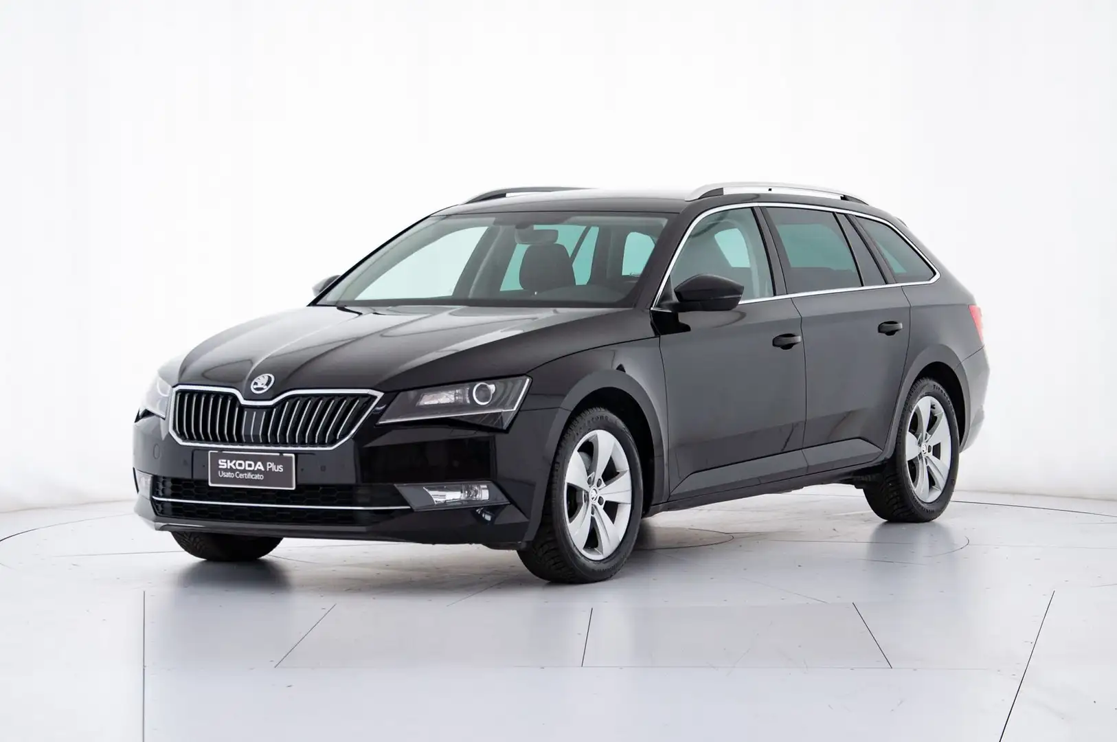 Skoda Superb 1.6 TDI DSG Wagon Ambition Nero - 1