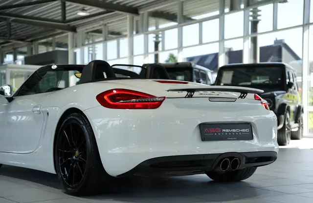 Porsche Boxster view 11