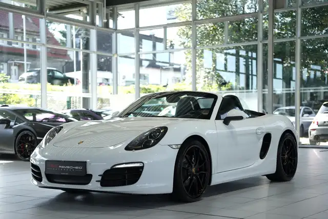 Porsche Boxster view 4
