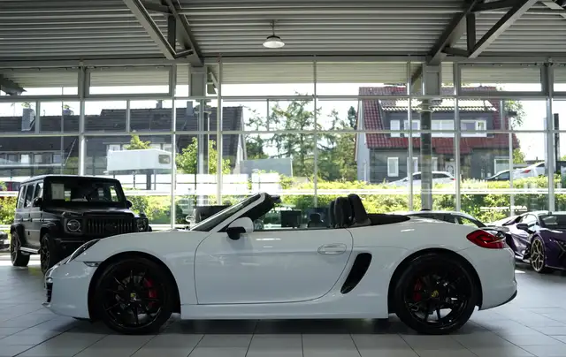 Porsche Boxster view 10