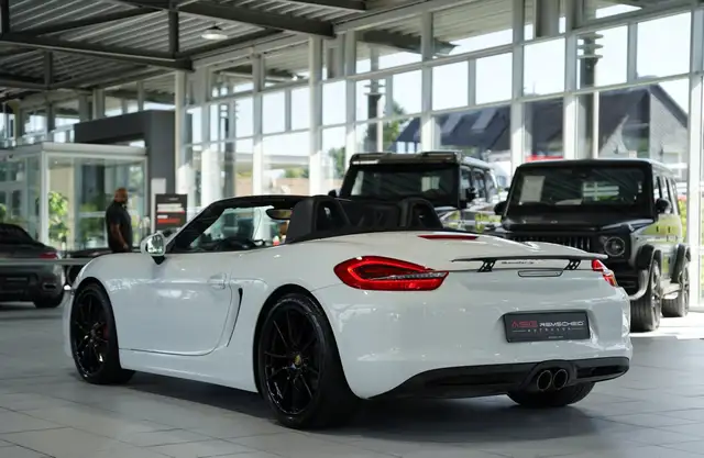 Porsche Boxster view 9