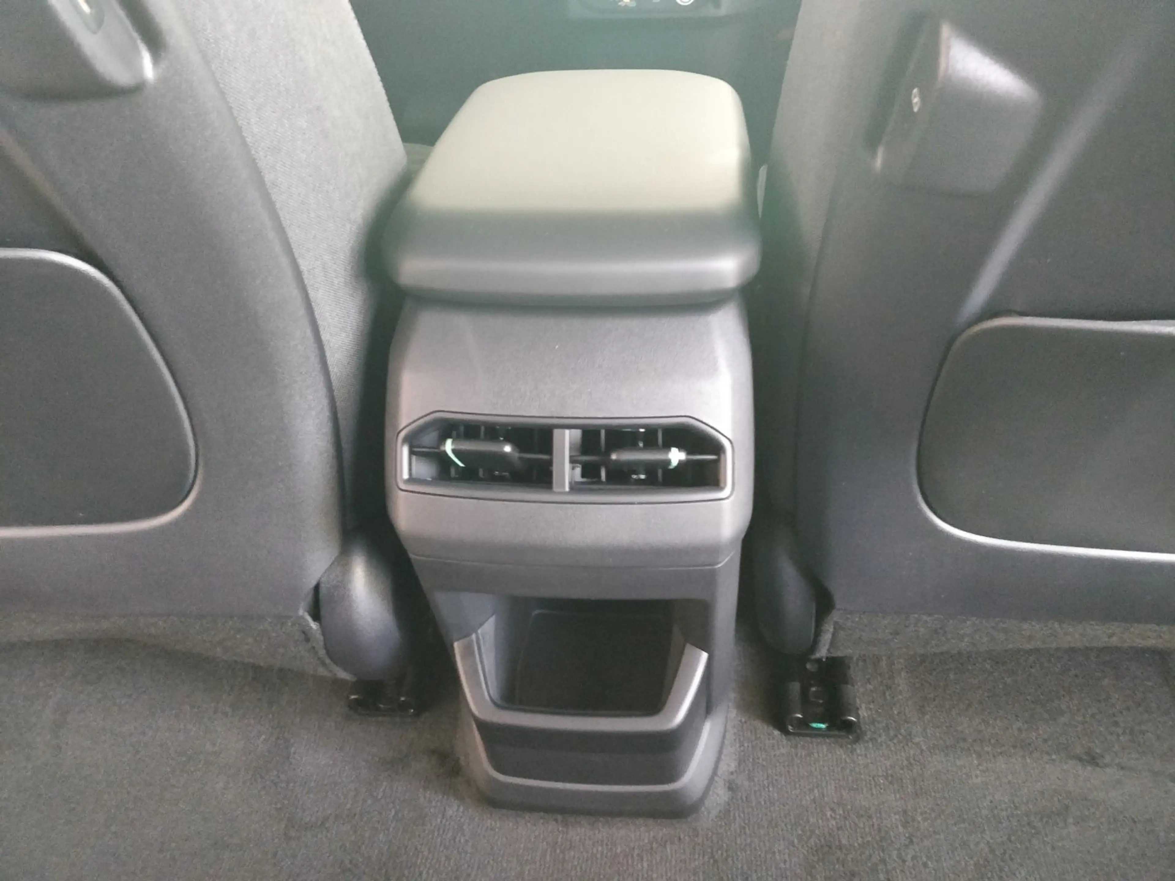 Kia EV4 58,3 kWh AIR 204PS WÄRME 17"ALU ACC KEYLESS — photo 9