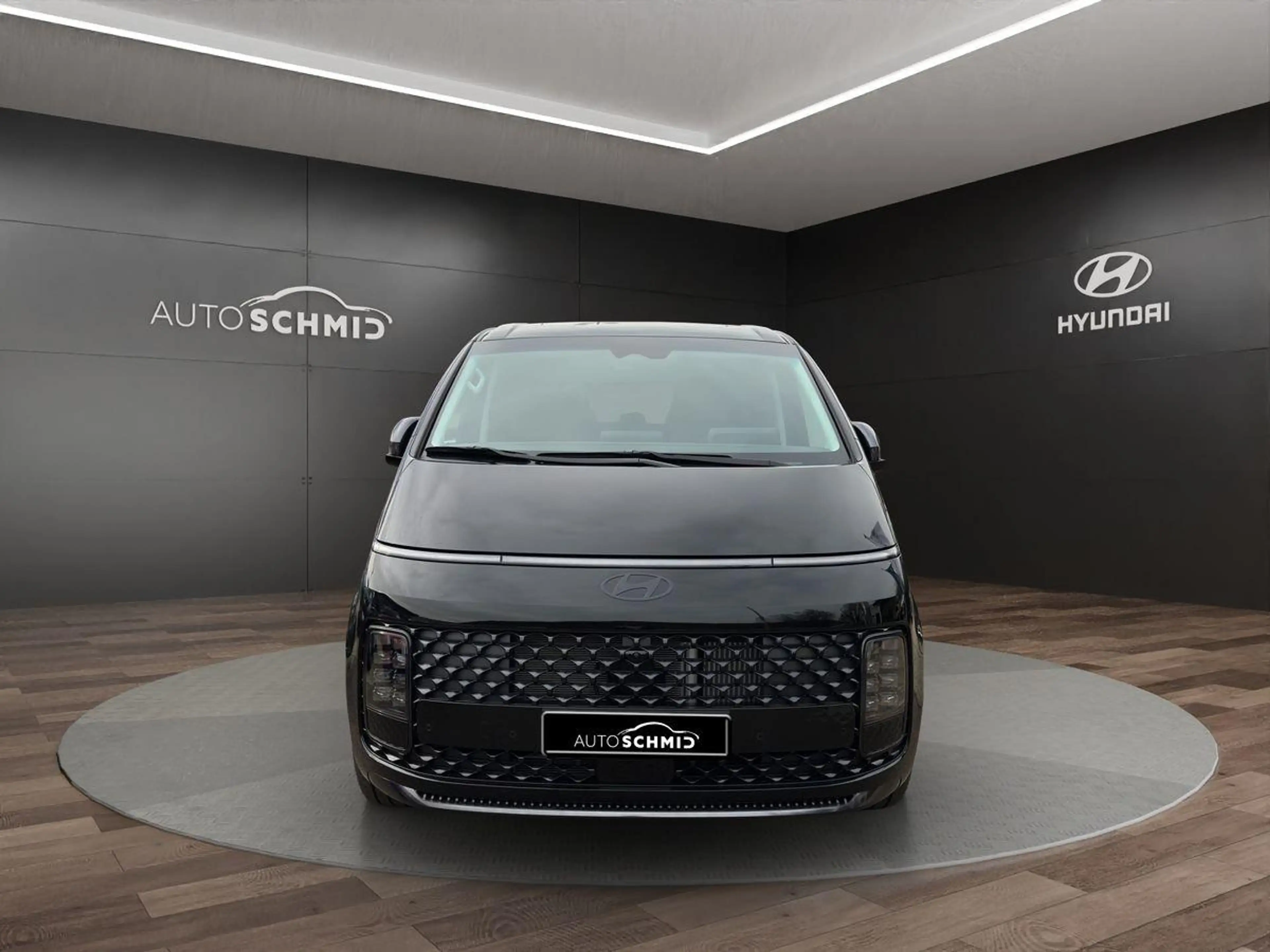 Hyundai STARIA Signature Hybrid 7-Sitzer PANO ACC NAVI LED — photo 8
