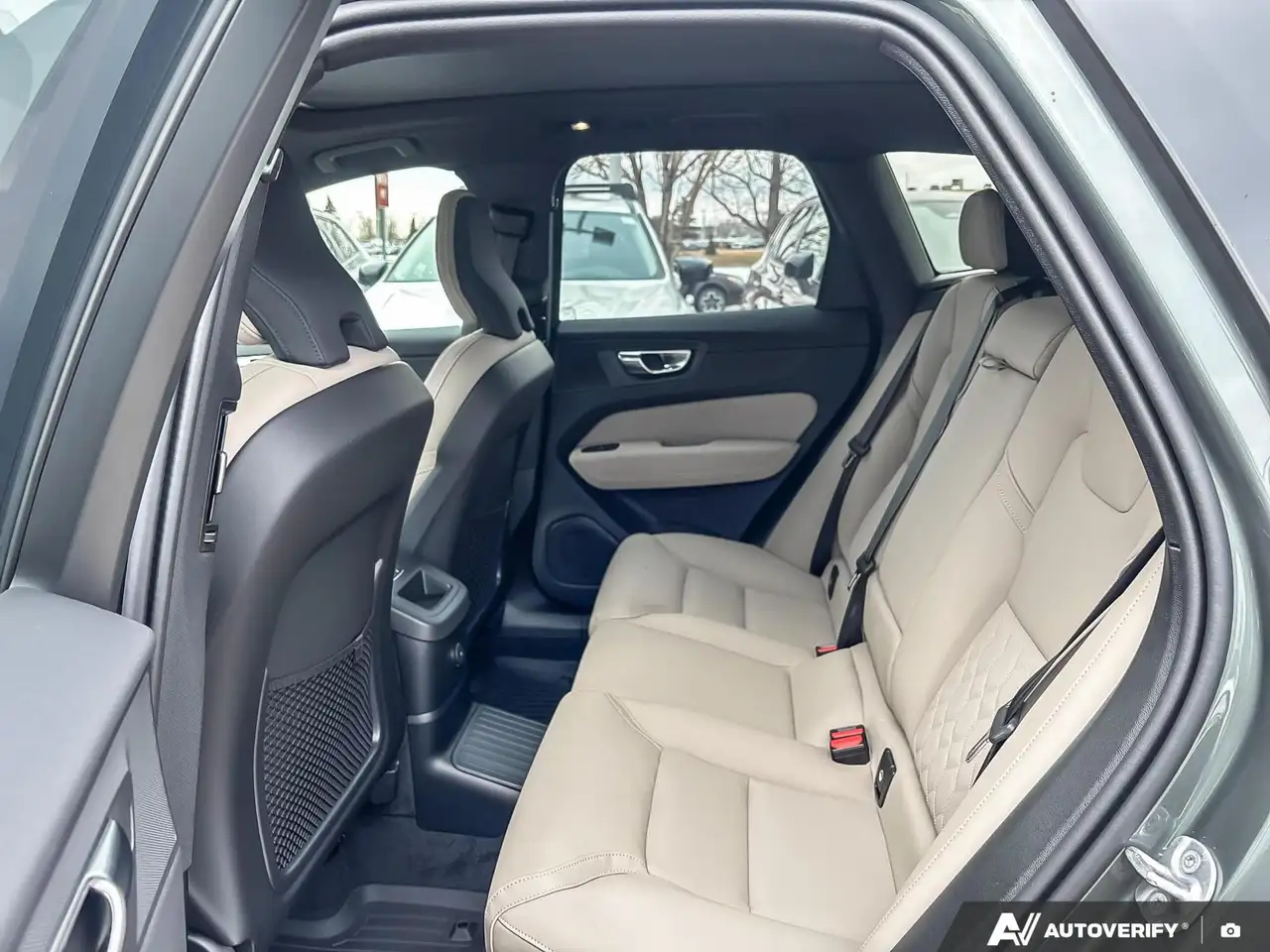 Volvo XC60 снимка Volvo XC60