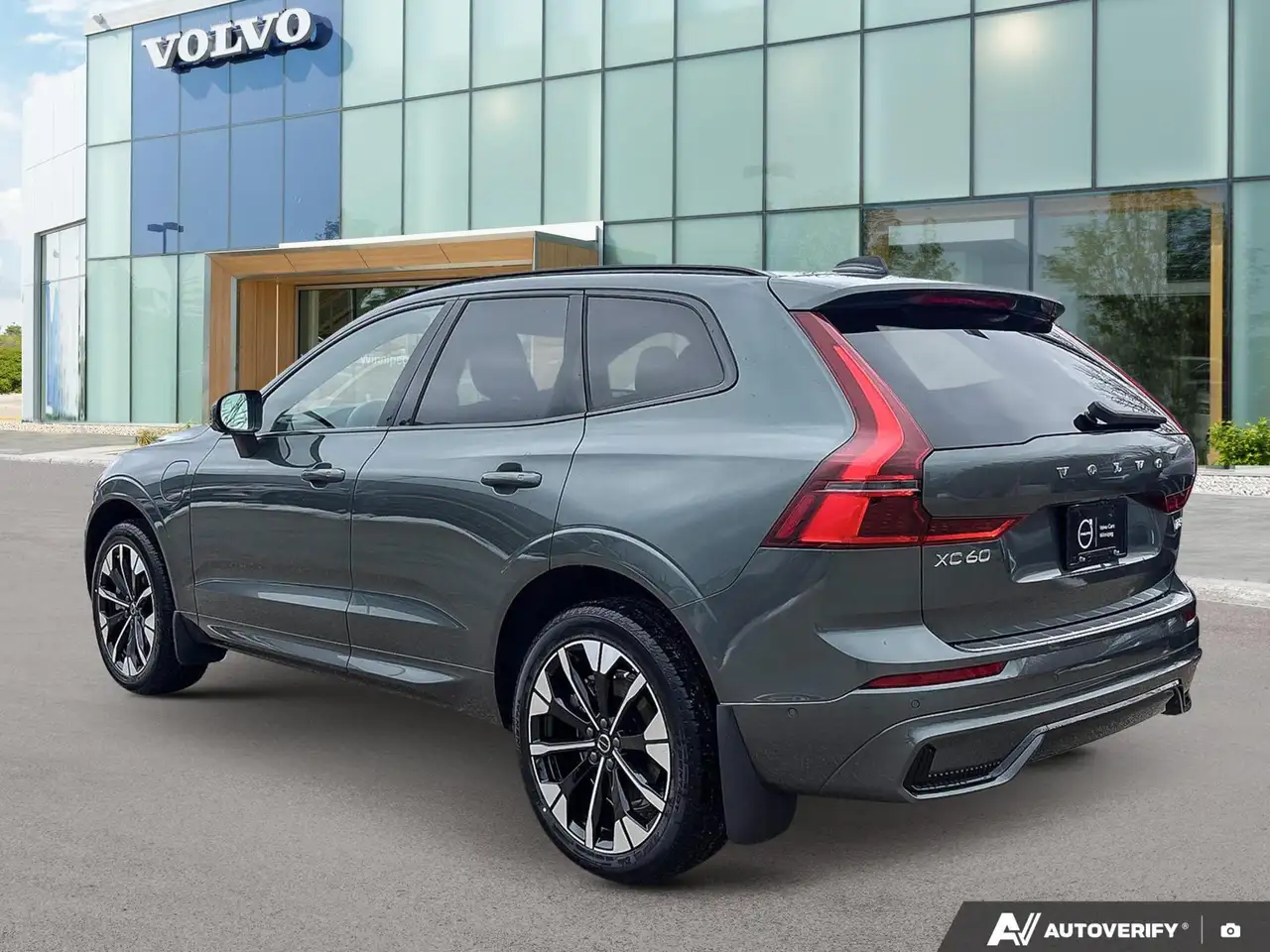 Volvo XC60 снимка Volvo XC60