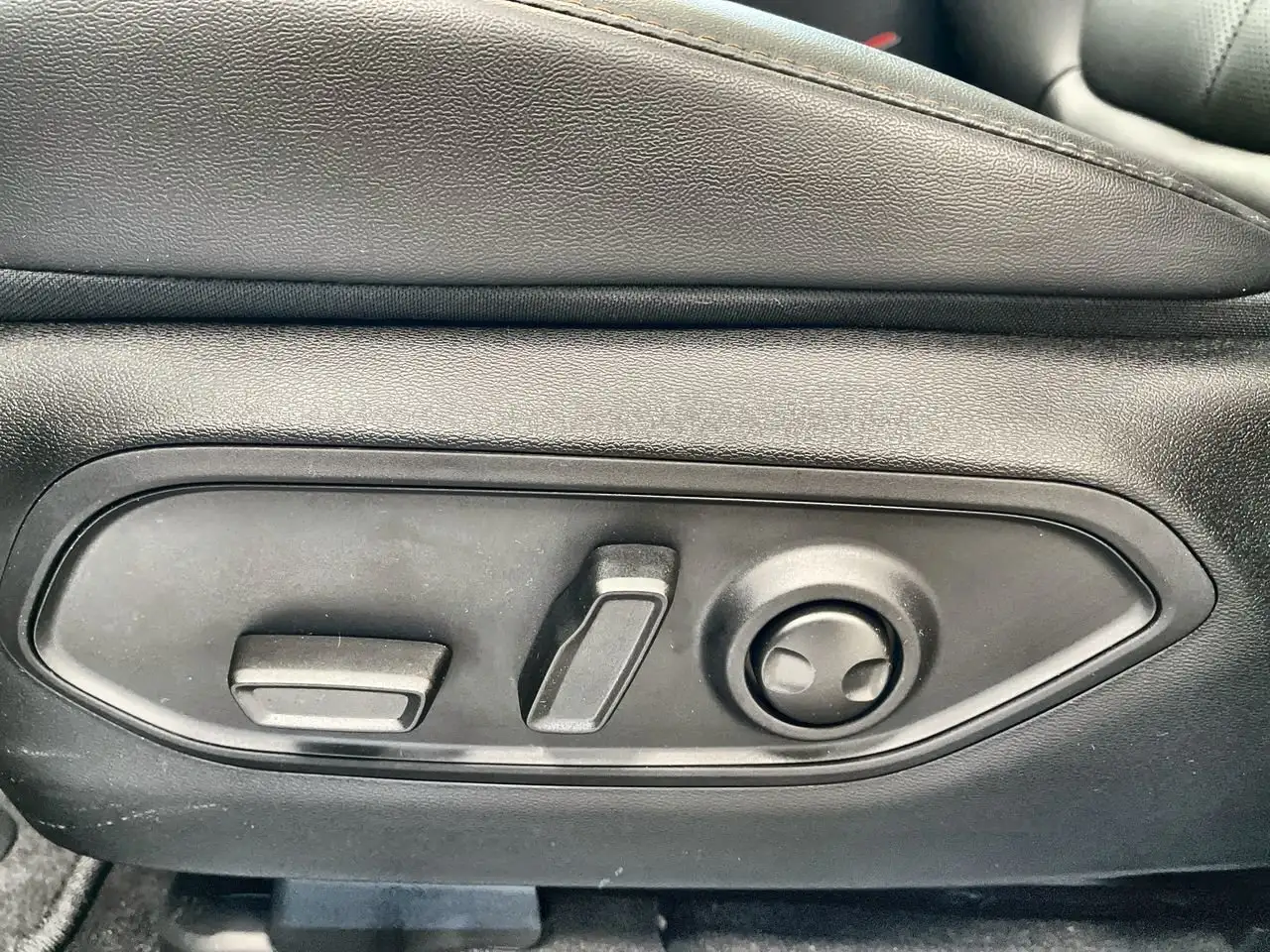 Jeep Cherokee снимка Jeep Cherokee