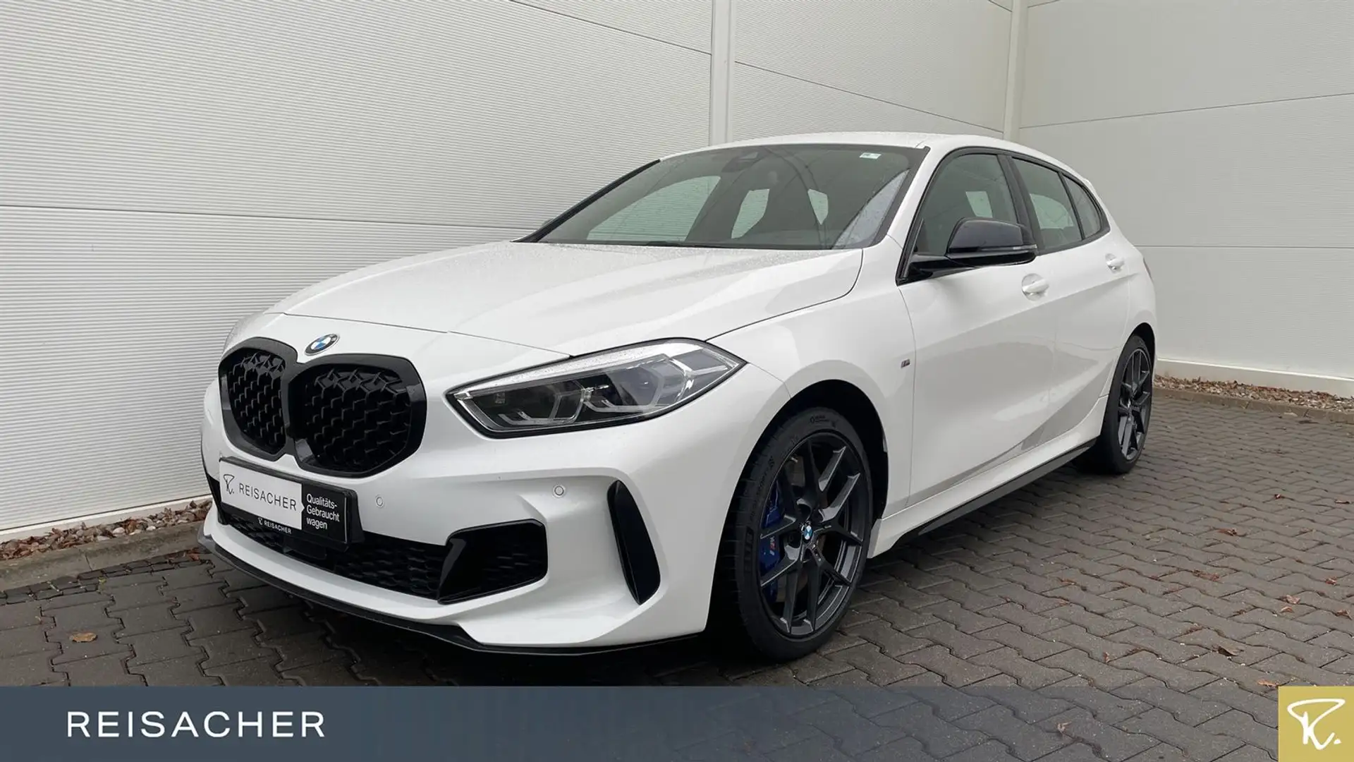 BMW 135 i A xDrive M Sport LCProf,LED,DAB,HiFi,18" Blanc - 1
