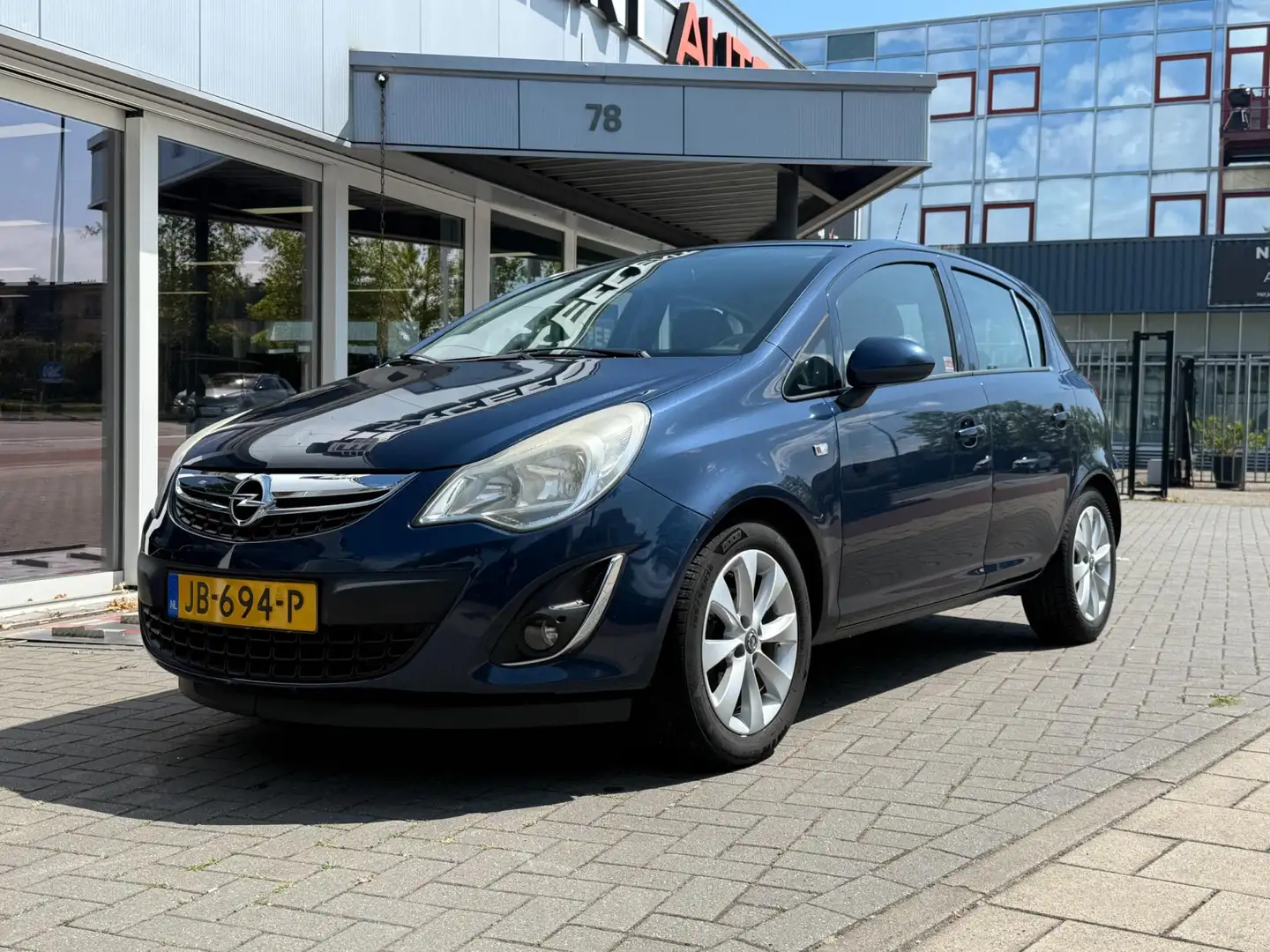 Opel Corsa 1.4-16V Anniversary Edition-5Deurs-Airco Blauw - 2