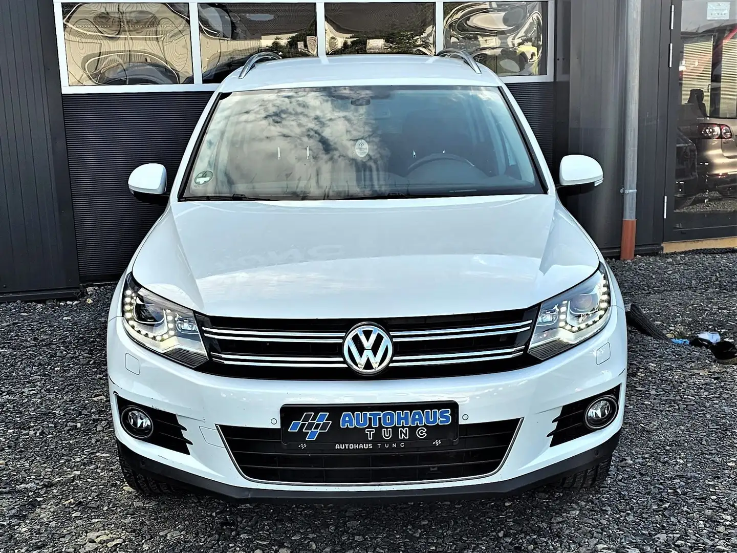 Volkswagen Tiguan Cup Sport, Bi-Xenon, PDC, MuFu, Park-Assist, AHK Blanco - 2
