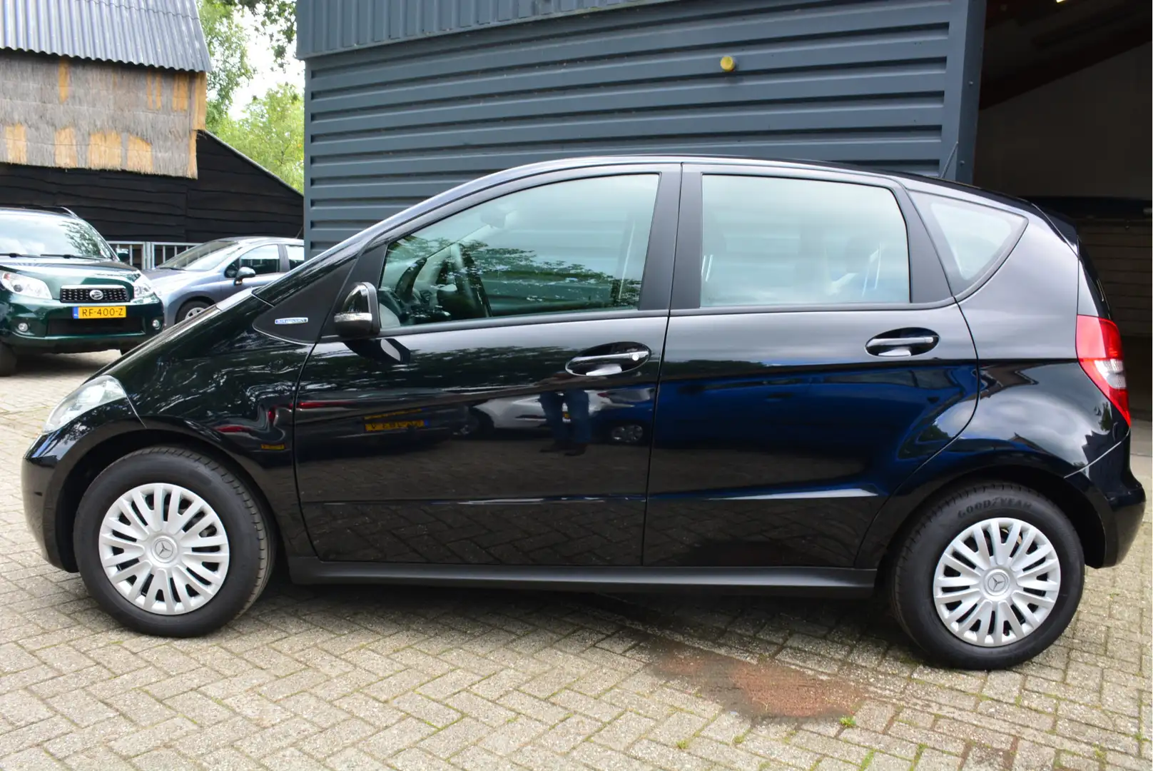 Mercedes-Benz A 160 BlueEFFICIENCY Business Class Bluetooth Lage Kmst Zwart - 2
