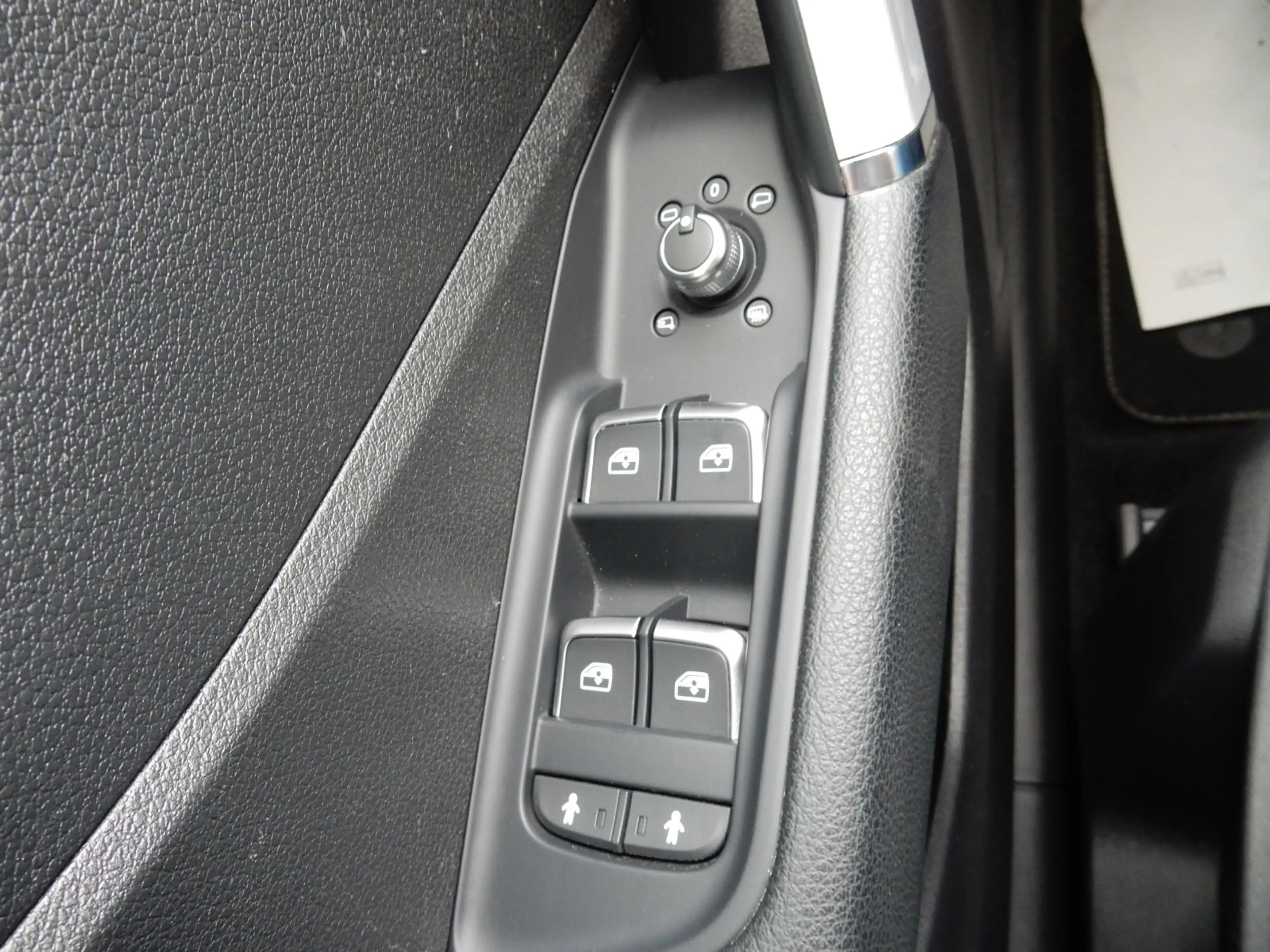 Audi Q2 35 TFSI S EDITION*LED*LEDER*NAVI*CR CONTR* — photo 13