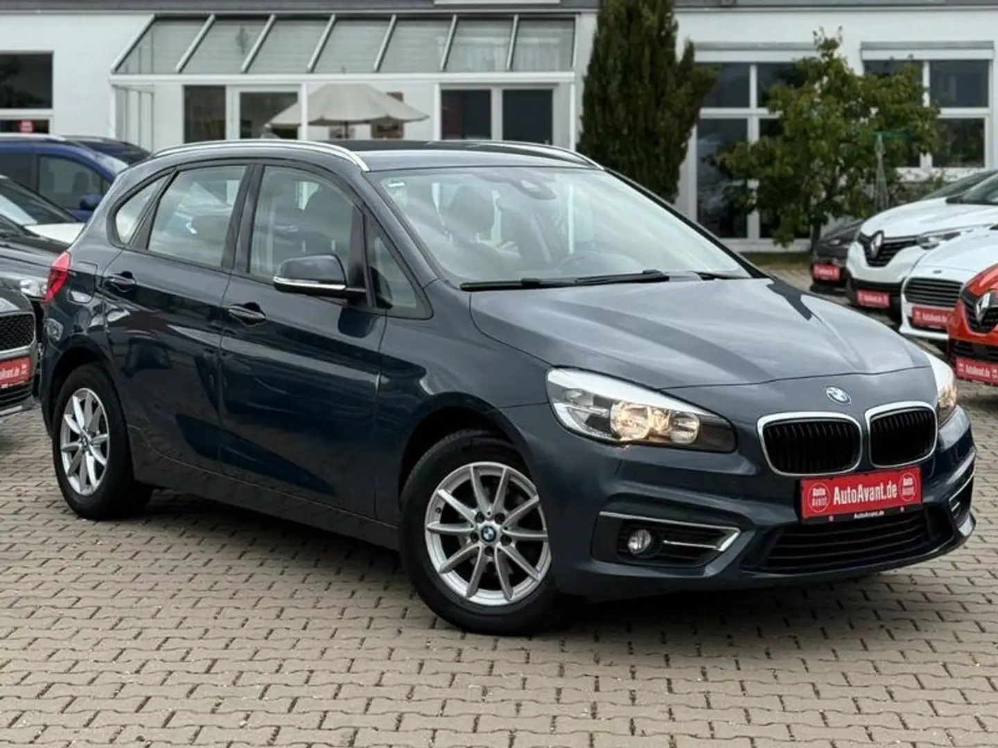 BMW 216 i Active Tourer Advantage*SHZ*PDC*GRA*BCM*MFL Grijs - 1