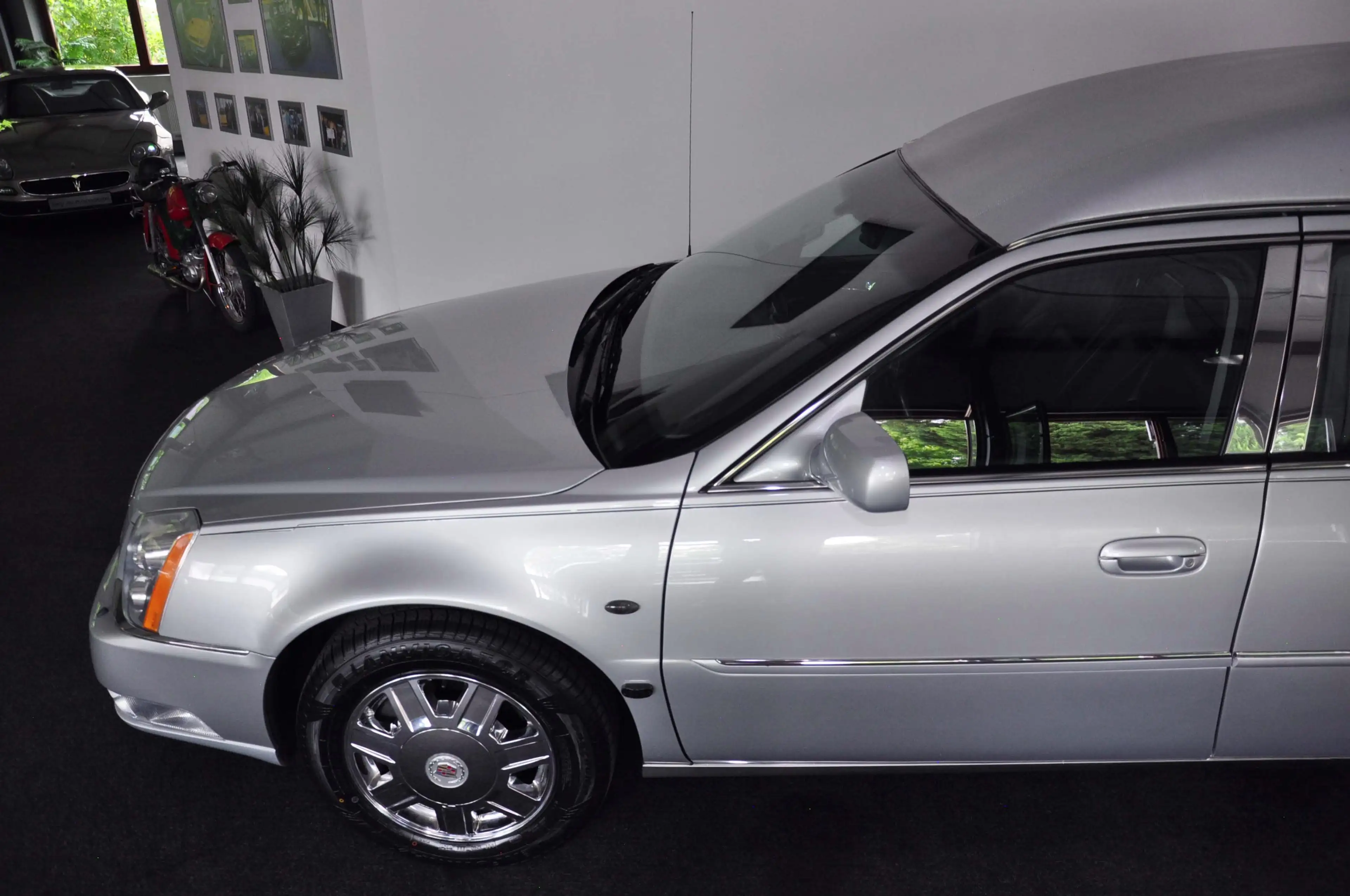 Cadillac DTS V8 (Deville-Nachfolger) ! Leichenwagen ! TÜV ! — photo 4