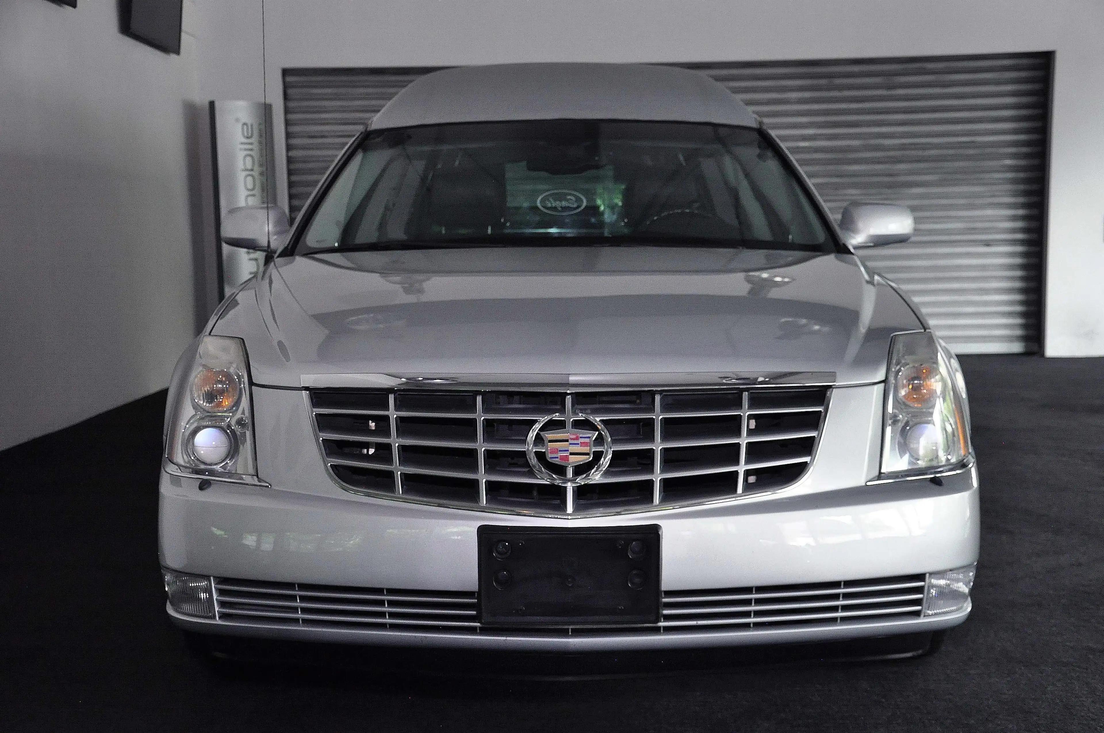 Cadillac DTS V8 (Deville-Nachfolger) ! Leichenwagen ! TÜV ! — photo 3