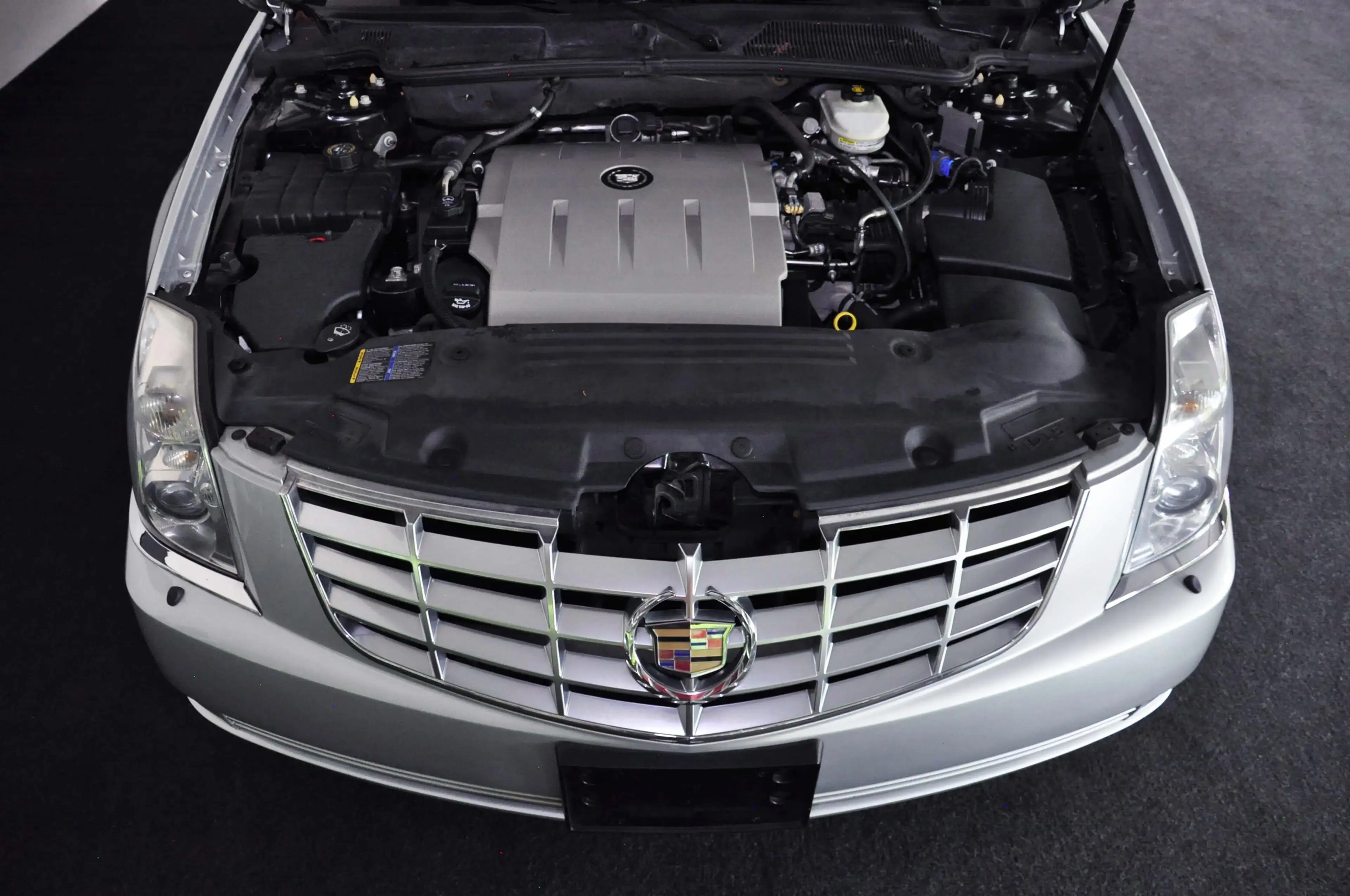 Cadillac DTS V8 (Deville-Nachfolger) ! Leichenwagen ! TÜV ! — photo 15