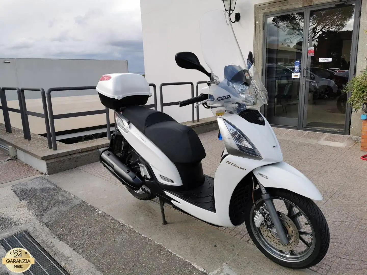 Kymco People GT300i * Vers. GT - ABS - 29Cv * RATE AUTO MOTO SCOOTER Wit - 2