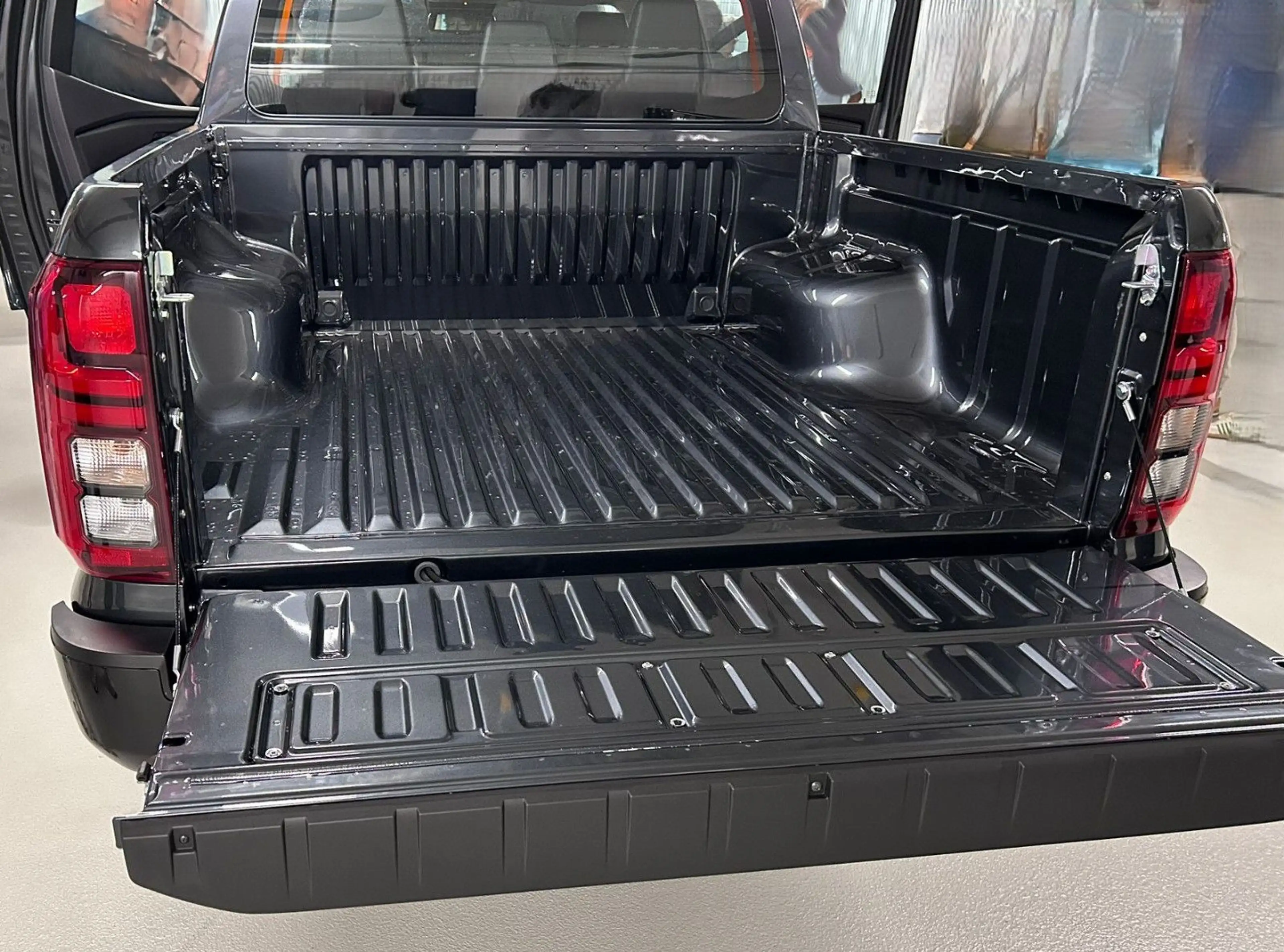 Mitsubishi L200 2.4 Bi Turbo Diesel Doppelkabine TOP — photo 7