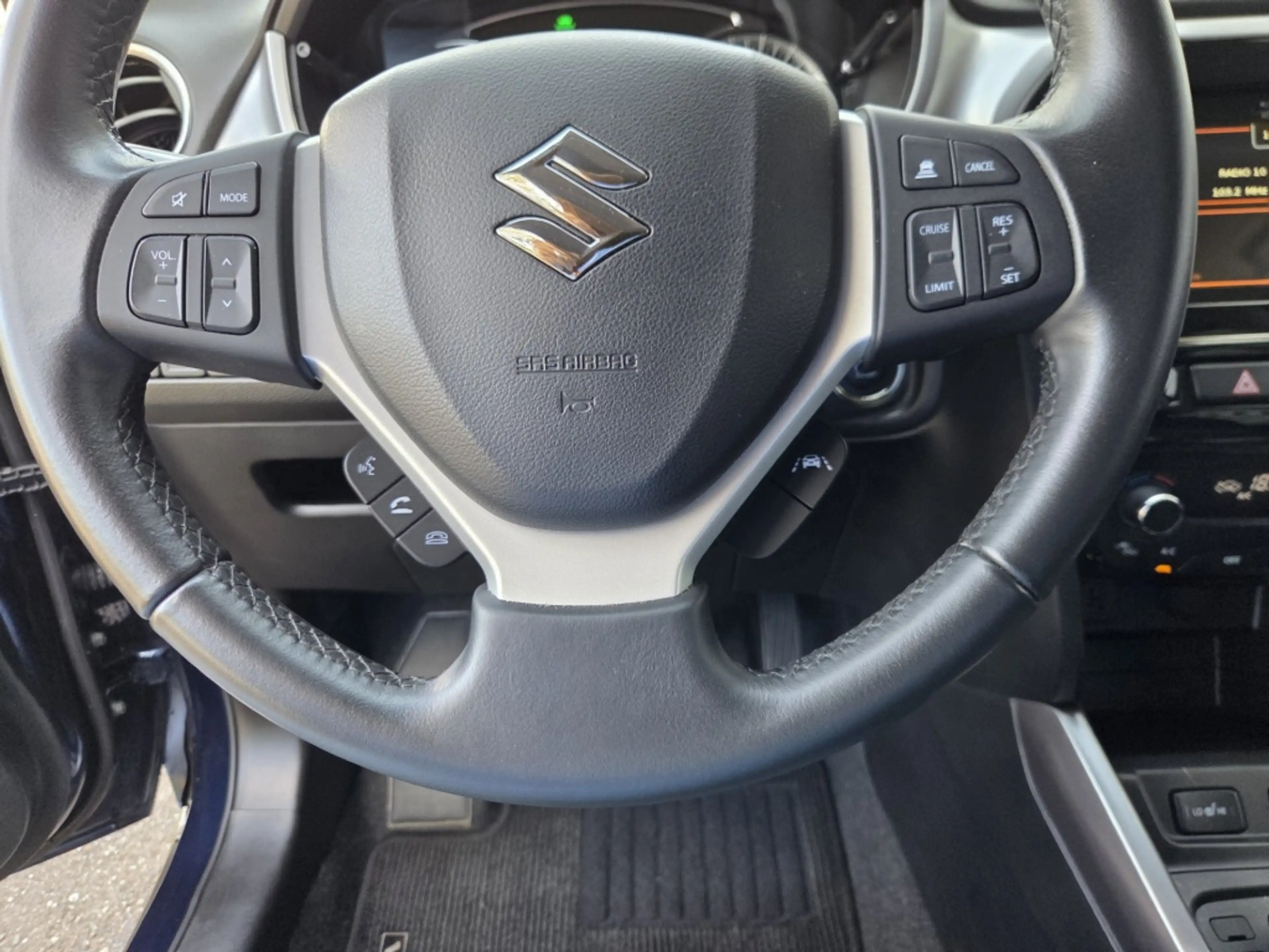 Suzuki Vitara 1.5 Hybrid Style Automaat — photo 7
