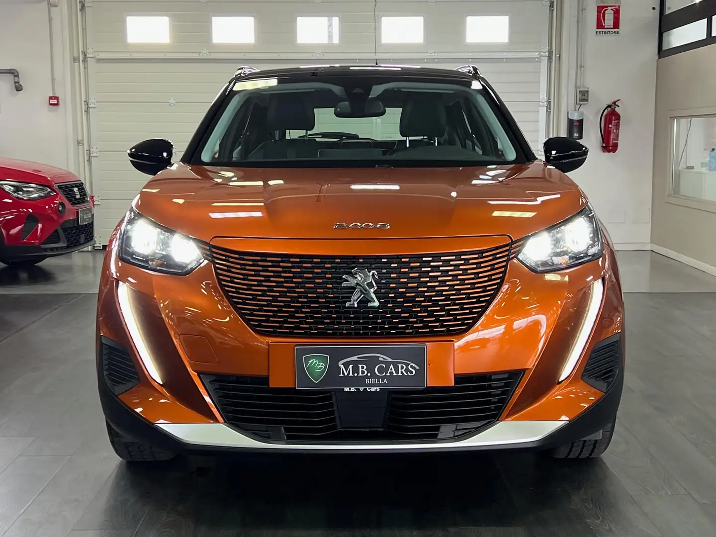 Peugeot 2008 e-2008 Allure Pack 100kW Arancione - 2