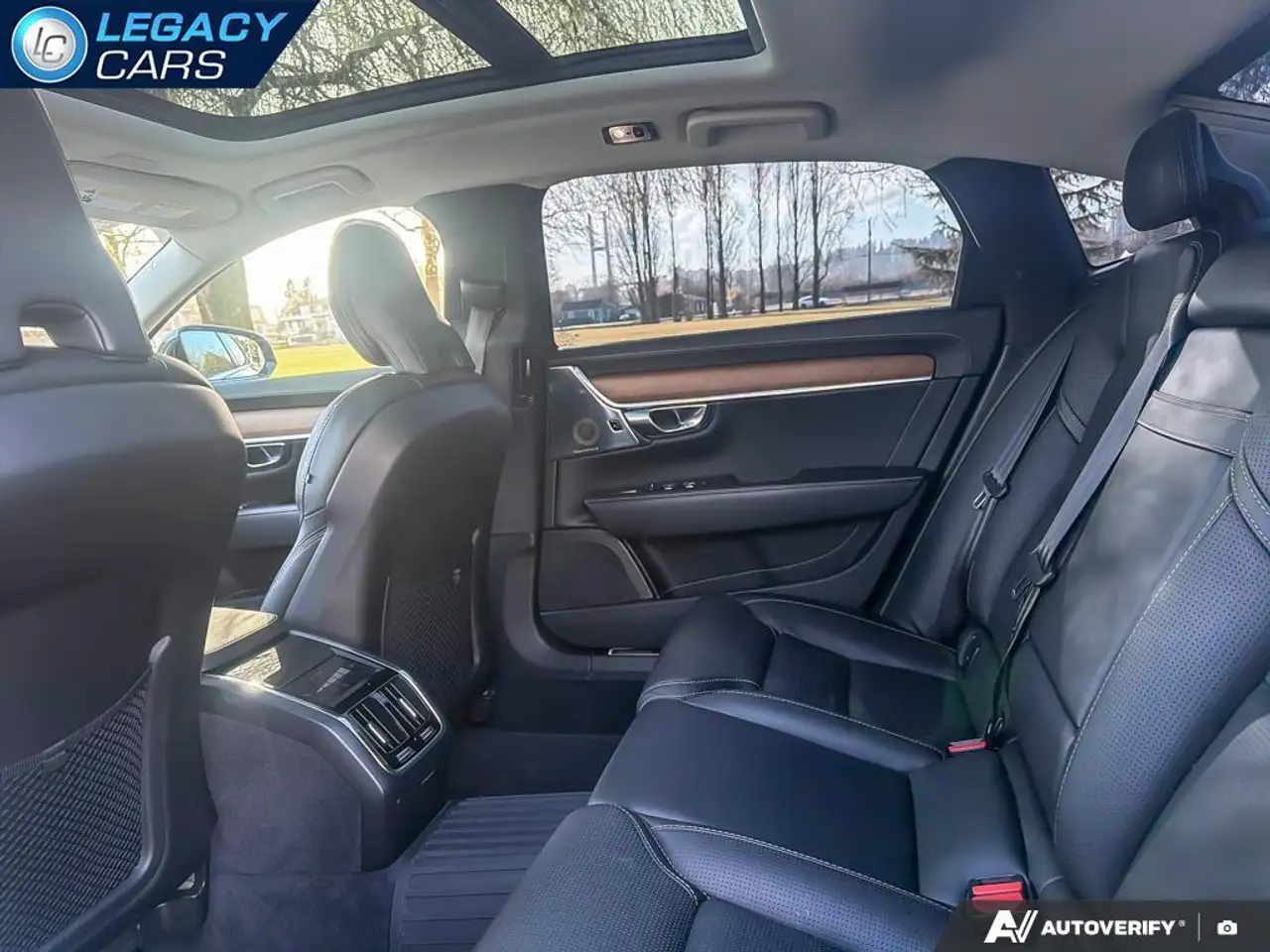 Volvo S90 снимка Volvo S90