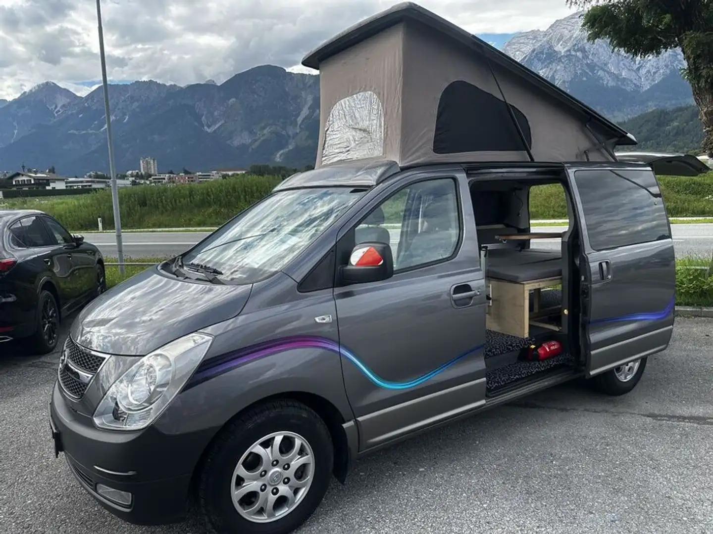 Hyundai Starex 2,5 CRDi Comfort Camper Grau - 2