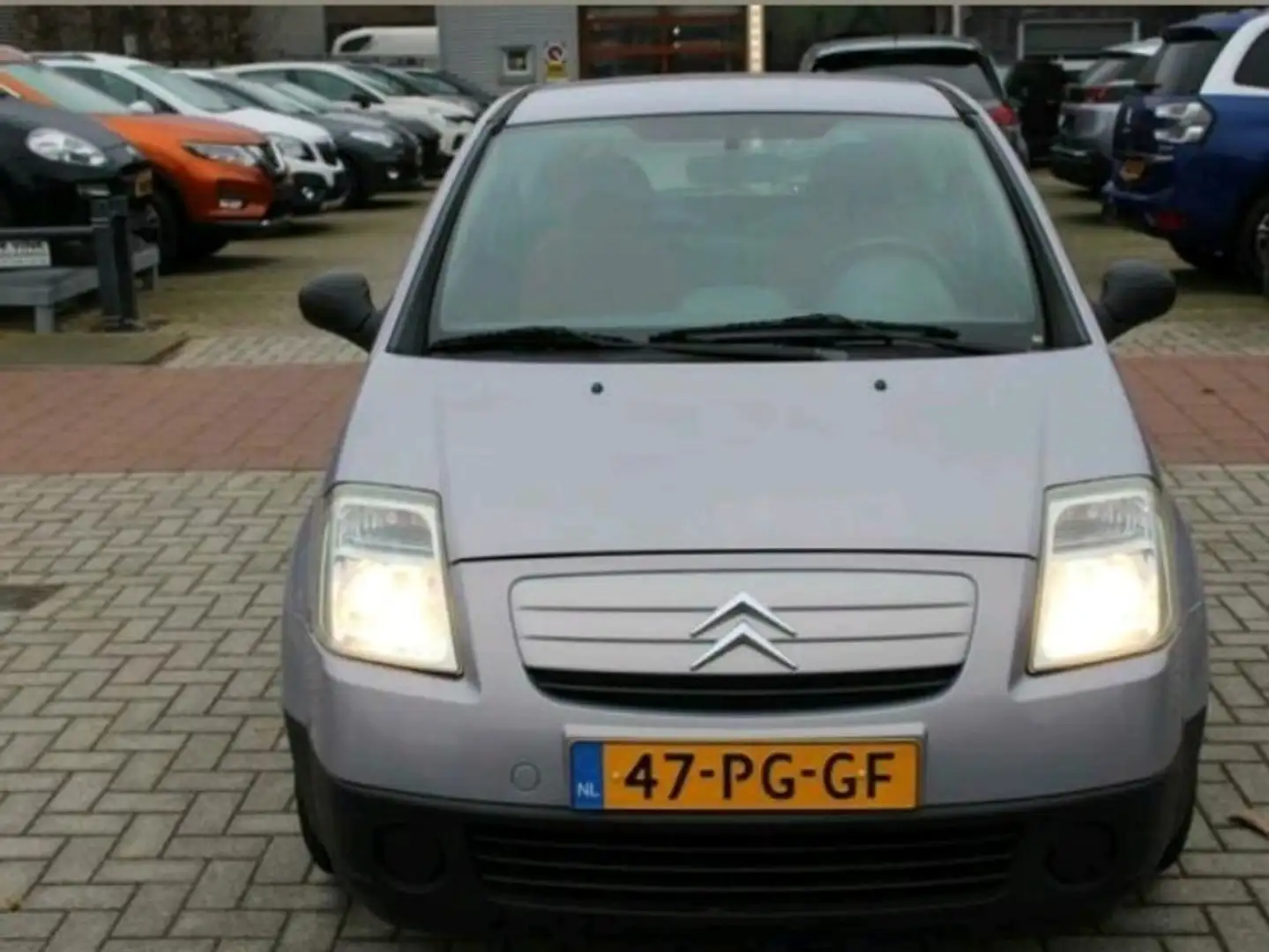 Citroen C2 1.1i Ligne Prestige Grijs - 1