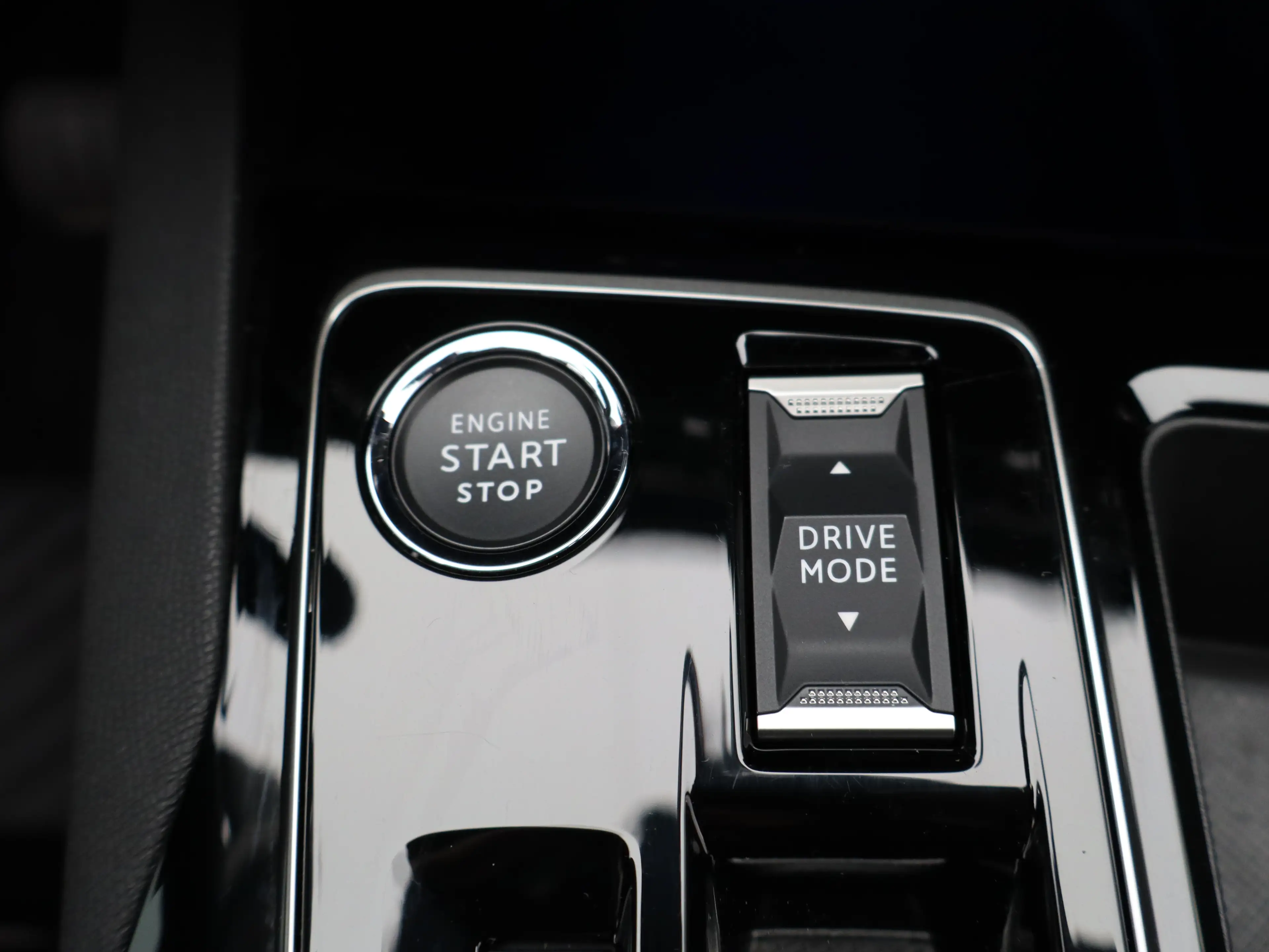 Peugeot 3008 Allure Pack Business Lage KMstand! | Navigatie | A — photo 35