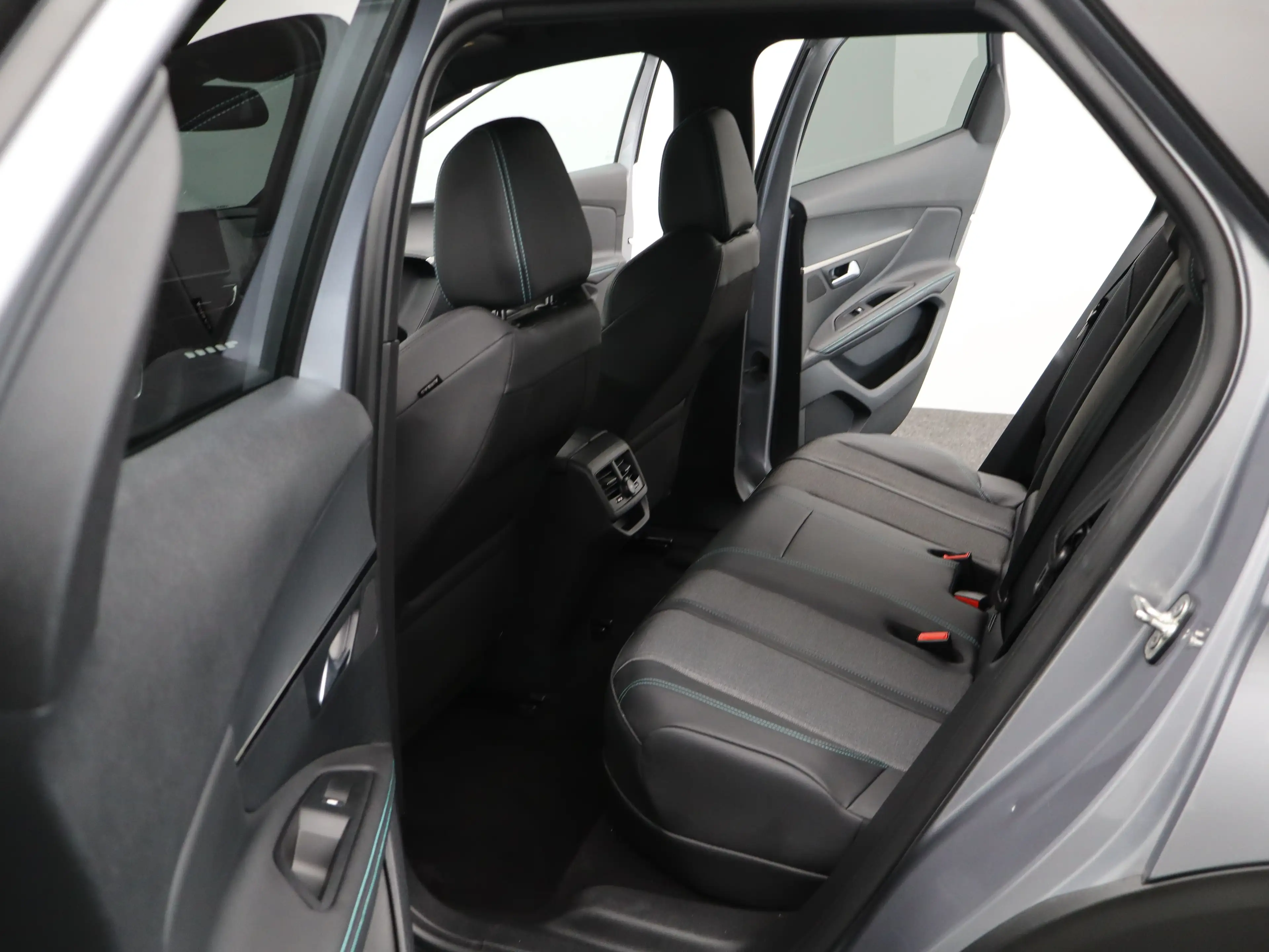 Peugeot 3008 Allure Pack Business Lage KMstand! | Navigatie | A — photo 23