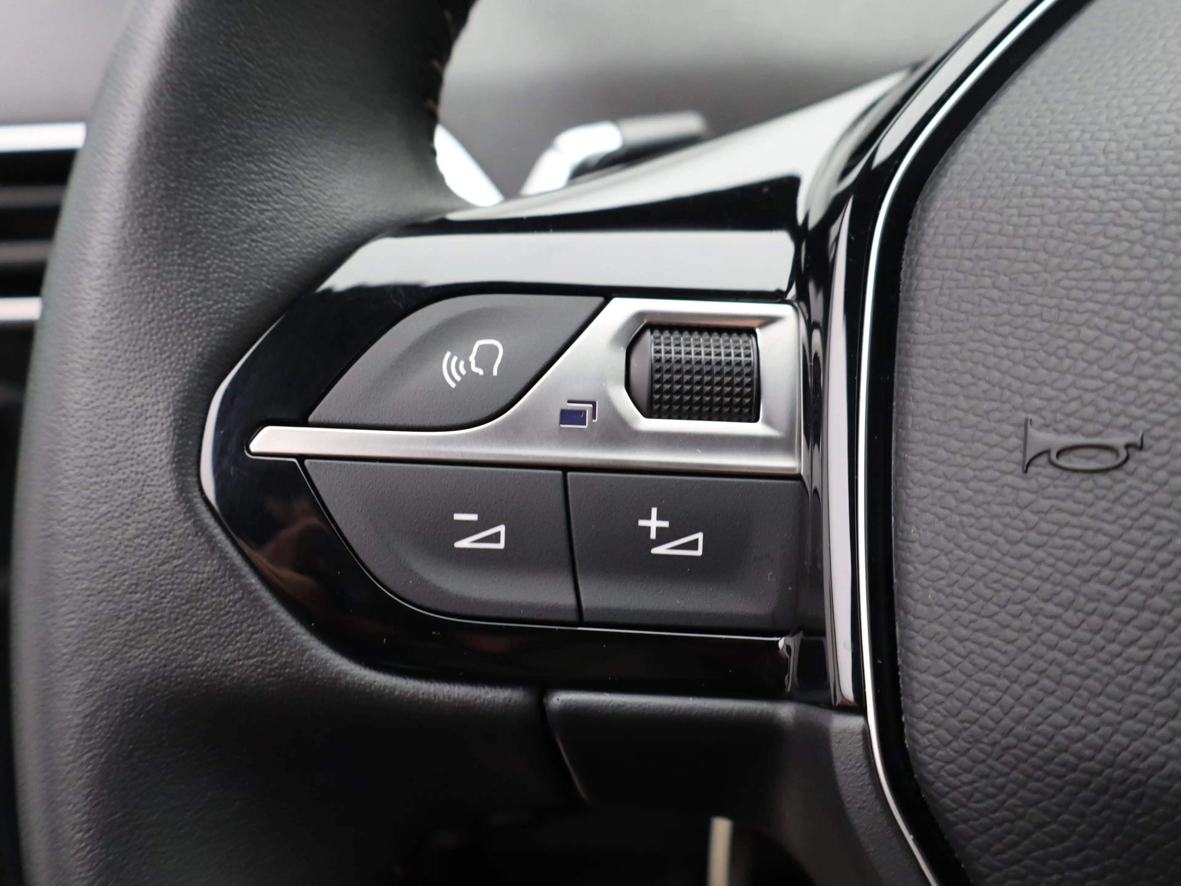 Peugeot 3008 Allure Pack Business Lage KMstand! | Navigatie | A — photo 37