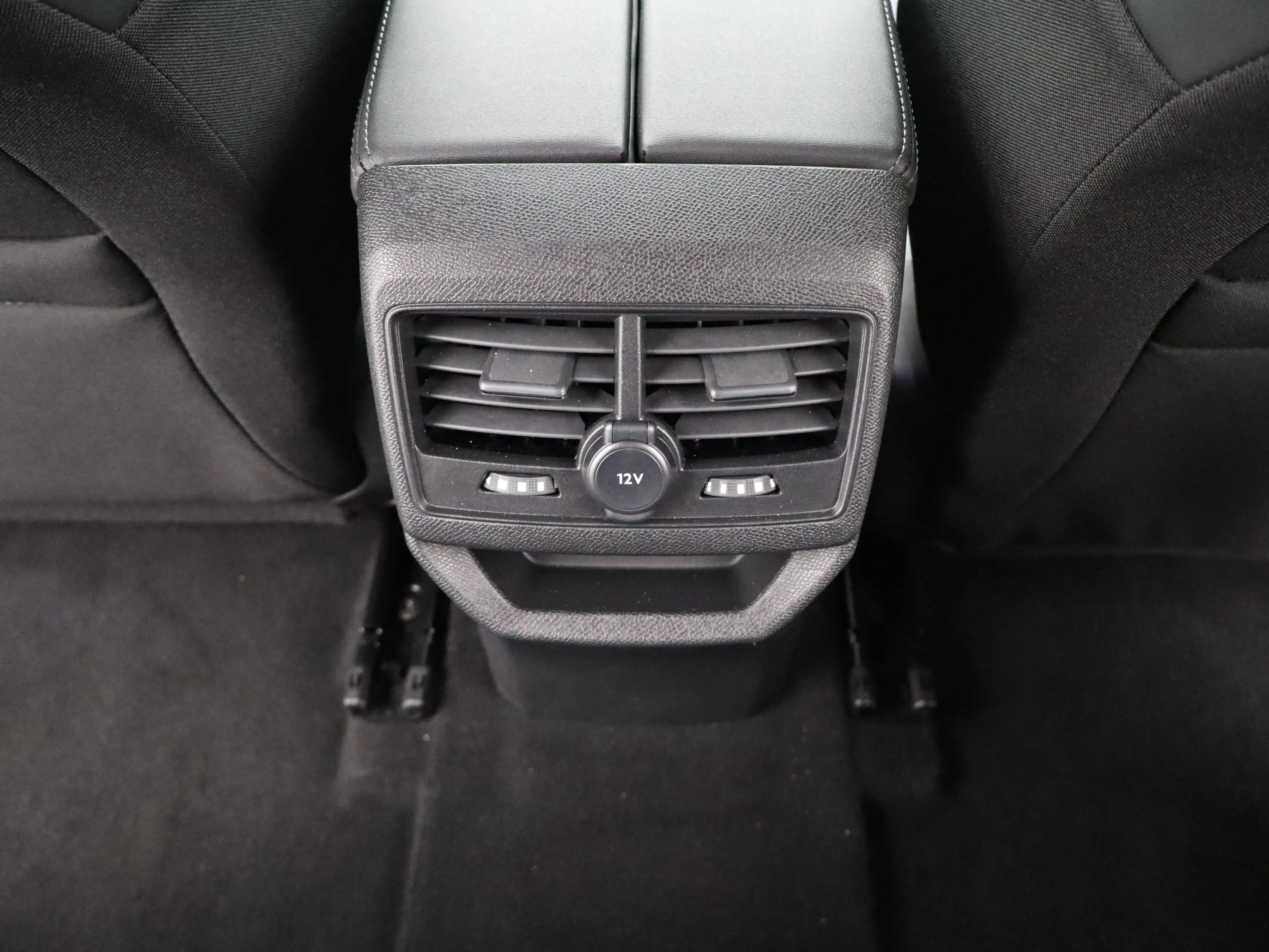 Peugeot 3008 Allure Pack Business Lage KMstand! | Navigatie | A — photo 11